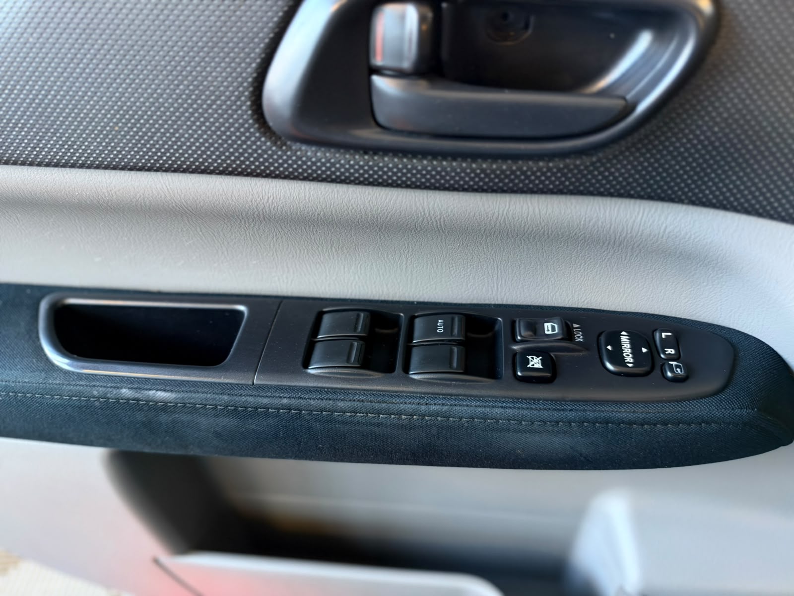 SUBARU Forester 2.0X (Swiss)-image-13