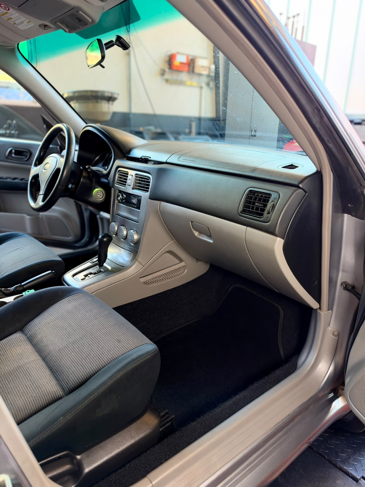 SUBARU Forester 2.0X (Swiss)-image-8