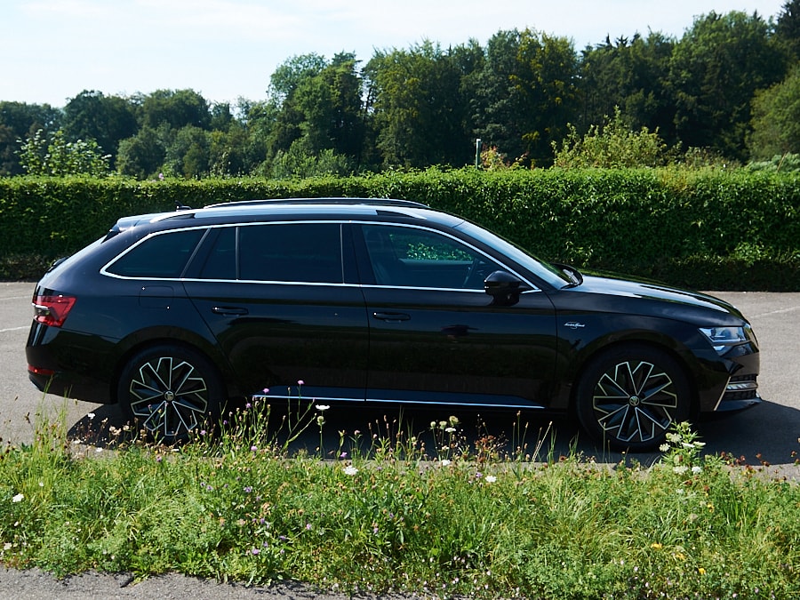 SKODA 2.0 TDI 200 L & K 4x4 DSG-image-2