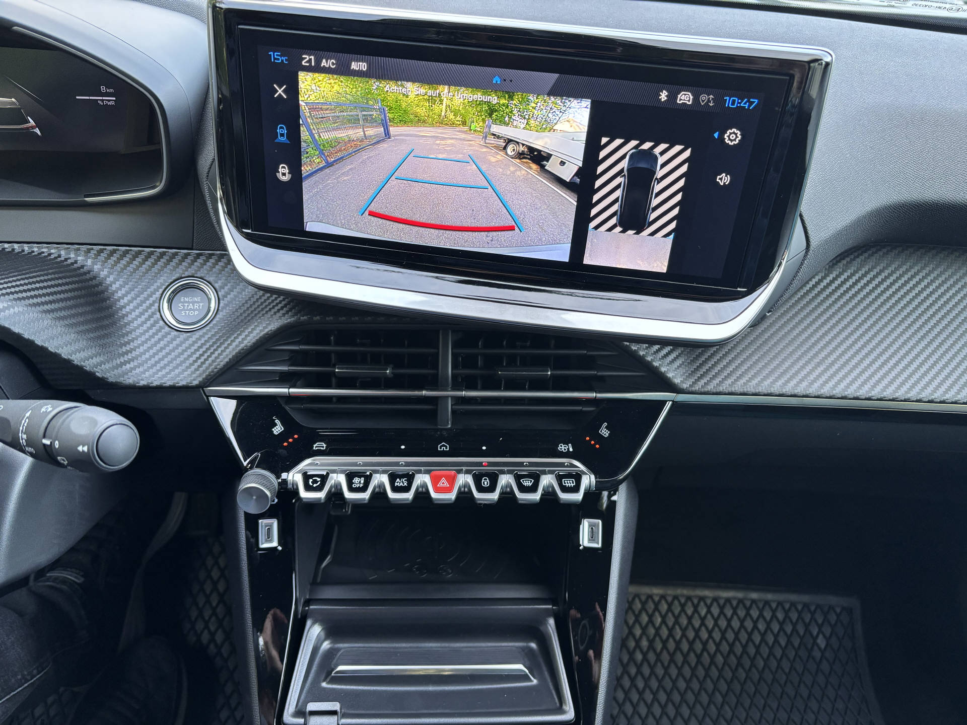 PEUGEOT 2008 1.2 Hybrid 145 Envy-image-13
