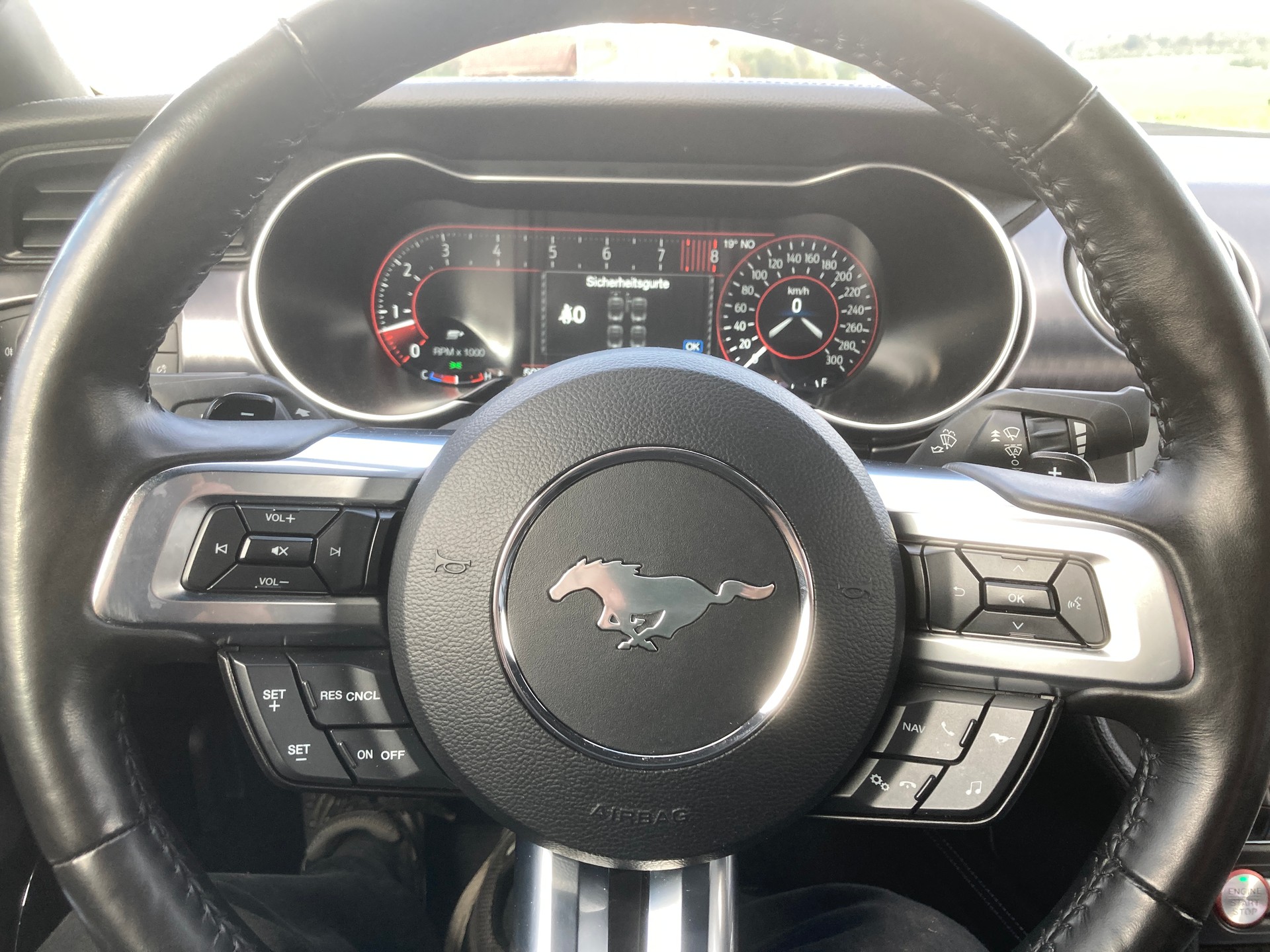 FORD Mustang Fastback 5.0 V8 Mach 1 Automat-image-12