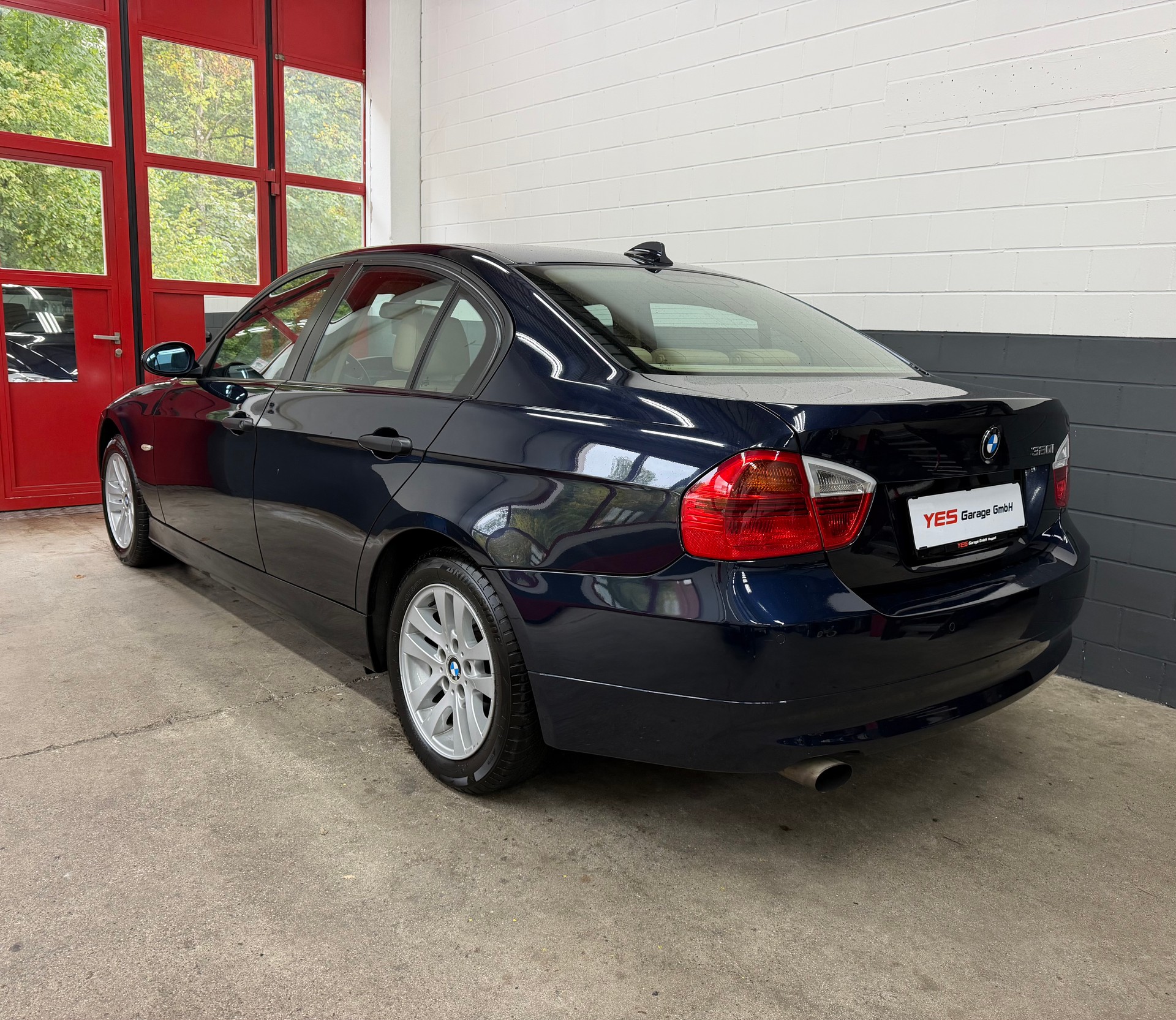 BMW 320i //NEU AB MFK!-image-5