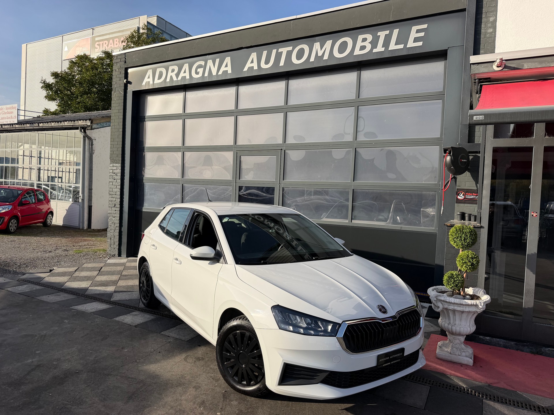 SKODA Fabia 1.0 MPI Ambition-image-0