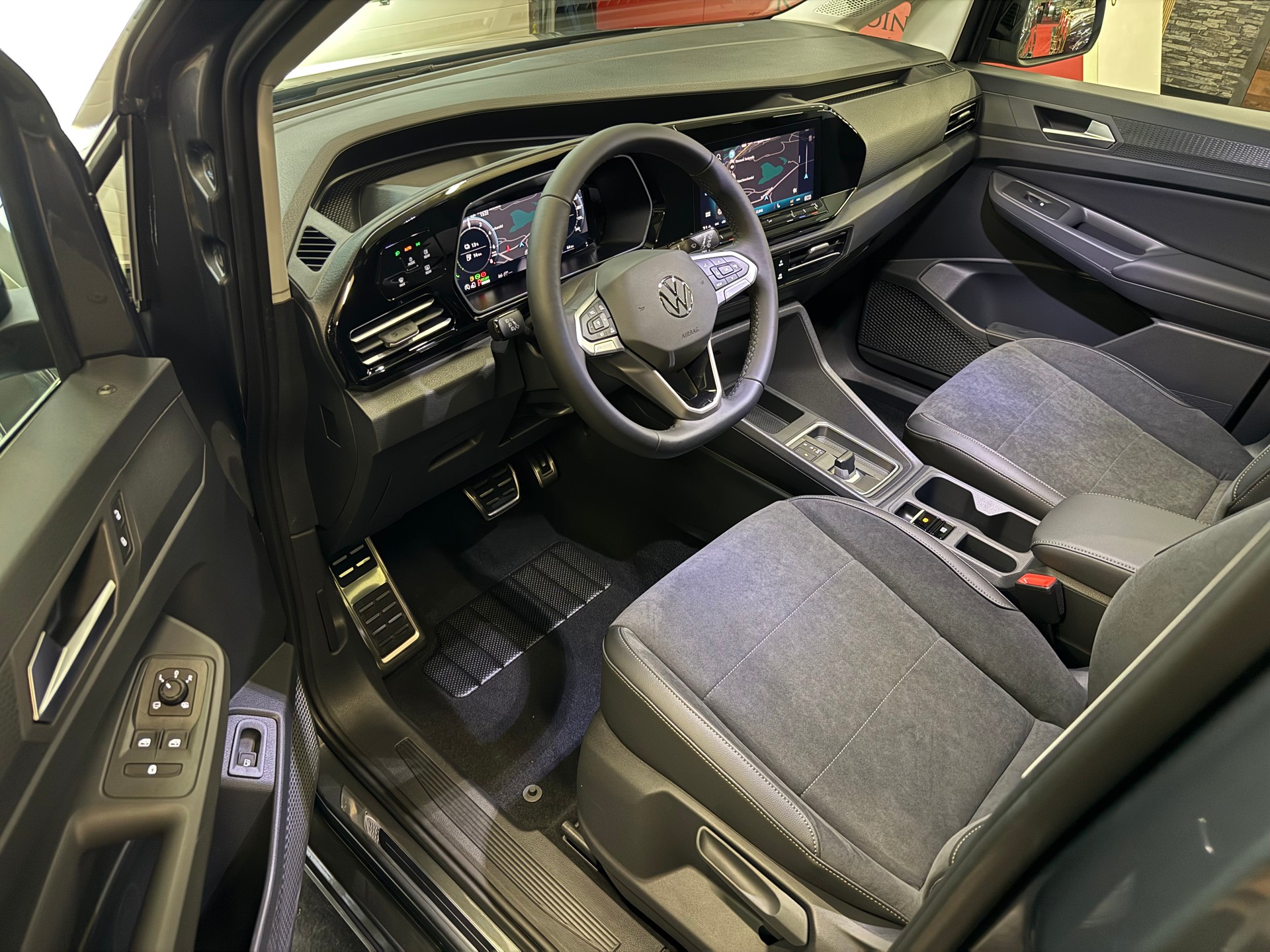 VW Caddy Maxi 1.5 TSI Plug in Hybrid Style DSG-image-8