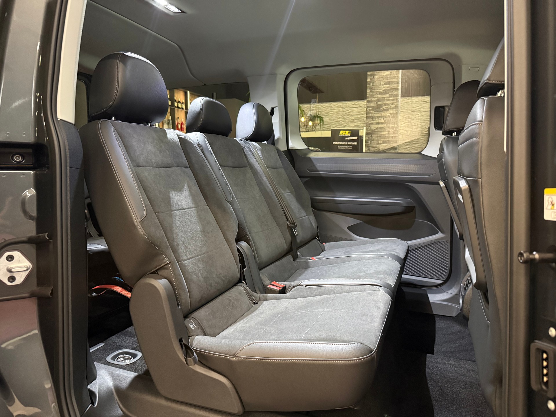 VW Caddy Maxi 1.5 TSI Plug in Hybrid Style DSG-image-13