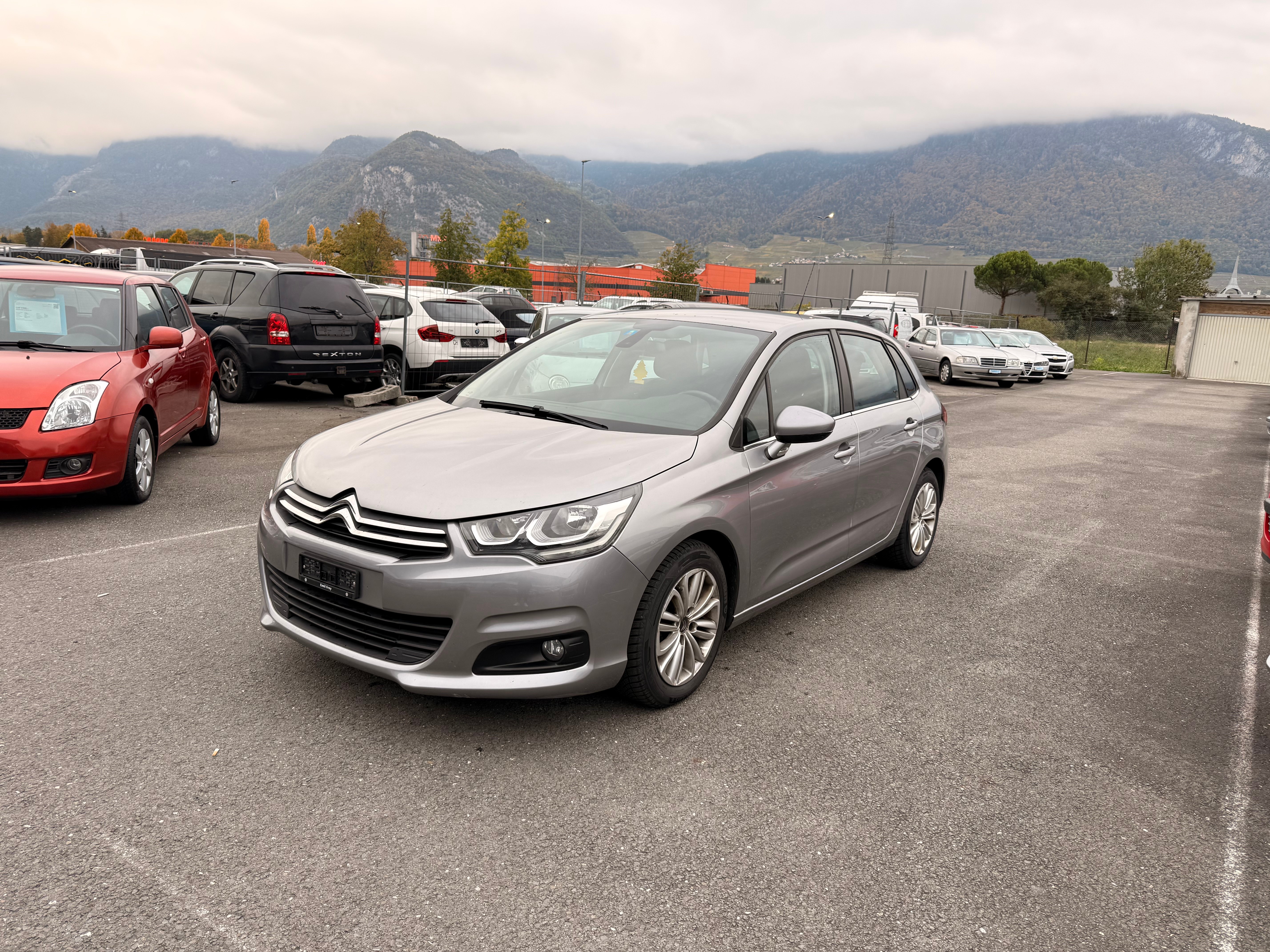 Car photo