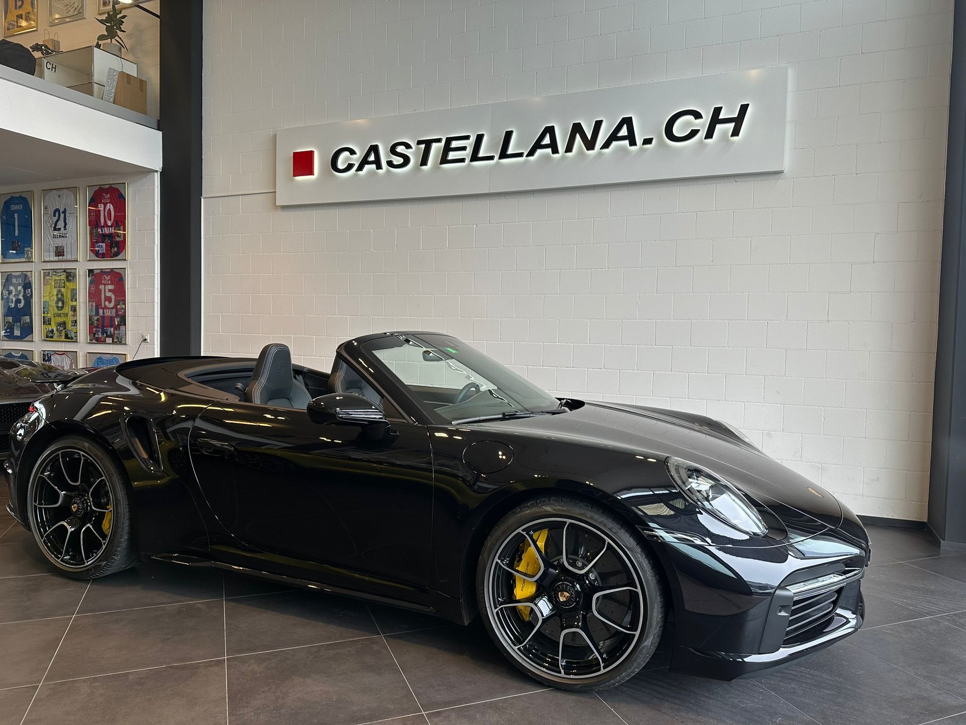 PORSCHE 911 Turbo S Cabriolet PDK-image-0