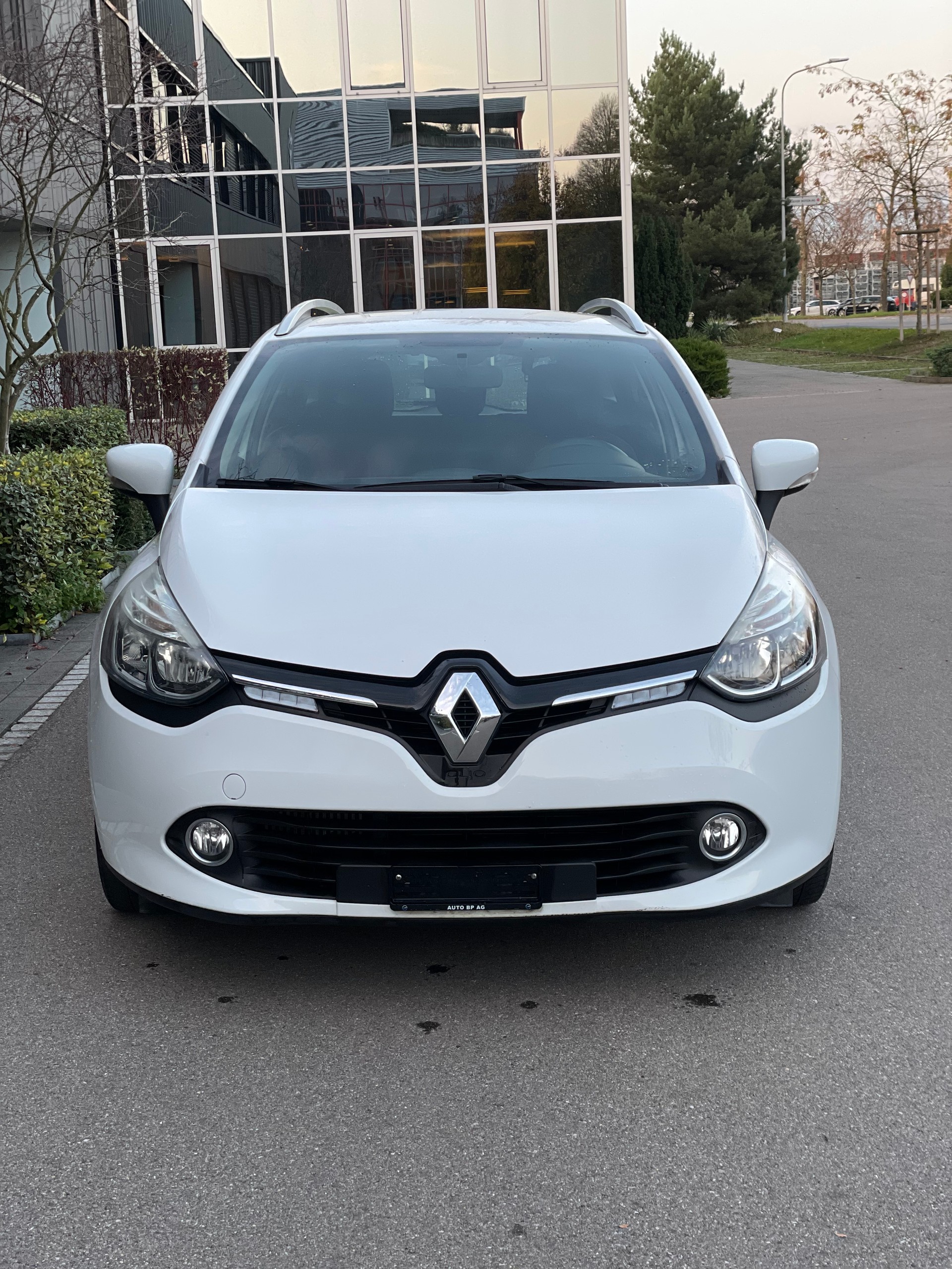 RENAULT Clio Grandtour 0.9 12V Expression-image-1