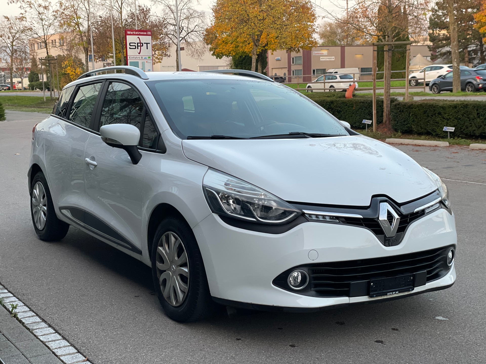 RENAULT Clio Grandtour 0.9 12V Expression-image-3
