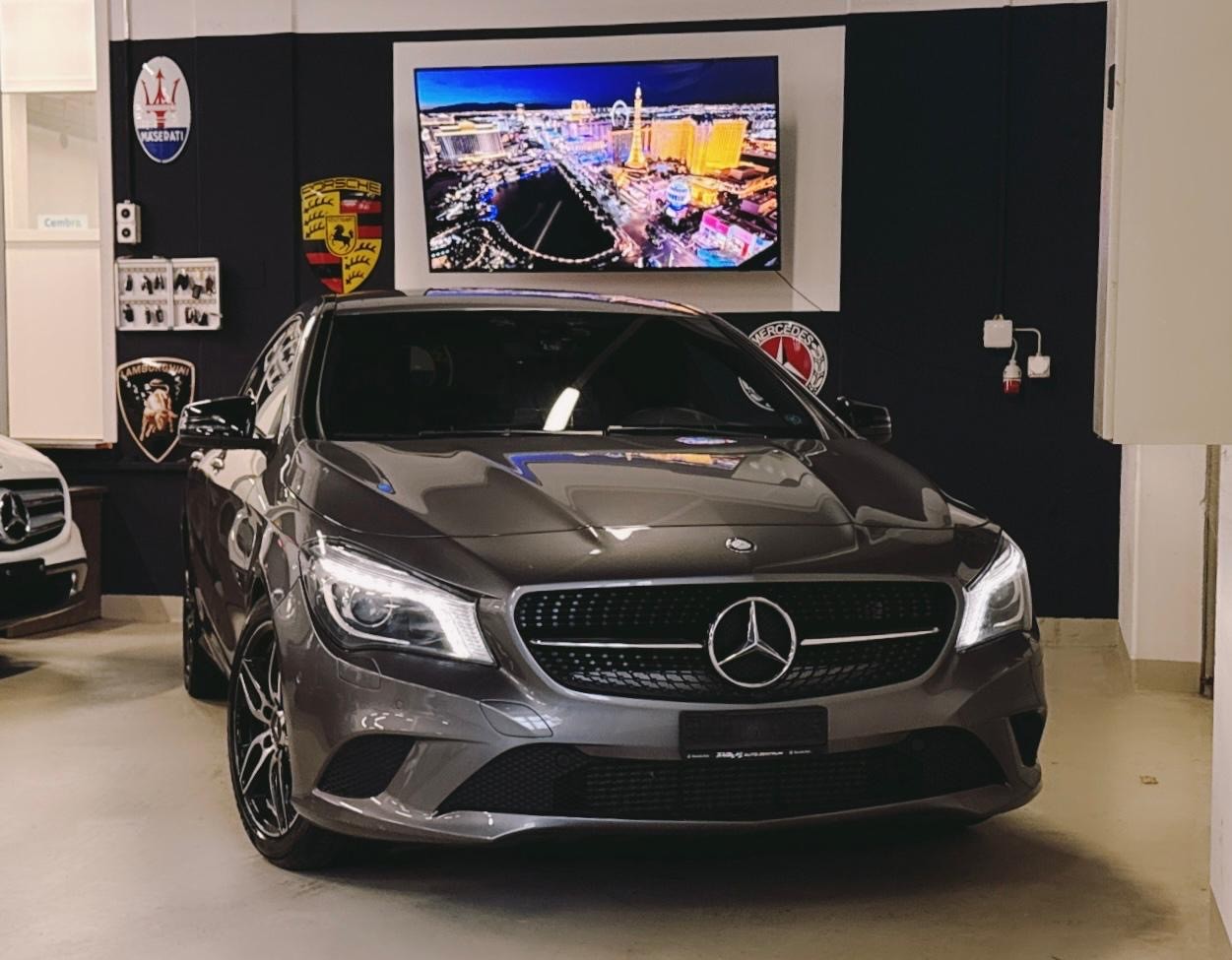 MERCEDES-BENZ CLA 200 Night Star 7G-DCT-image-3