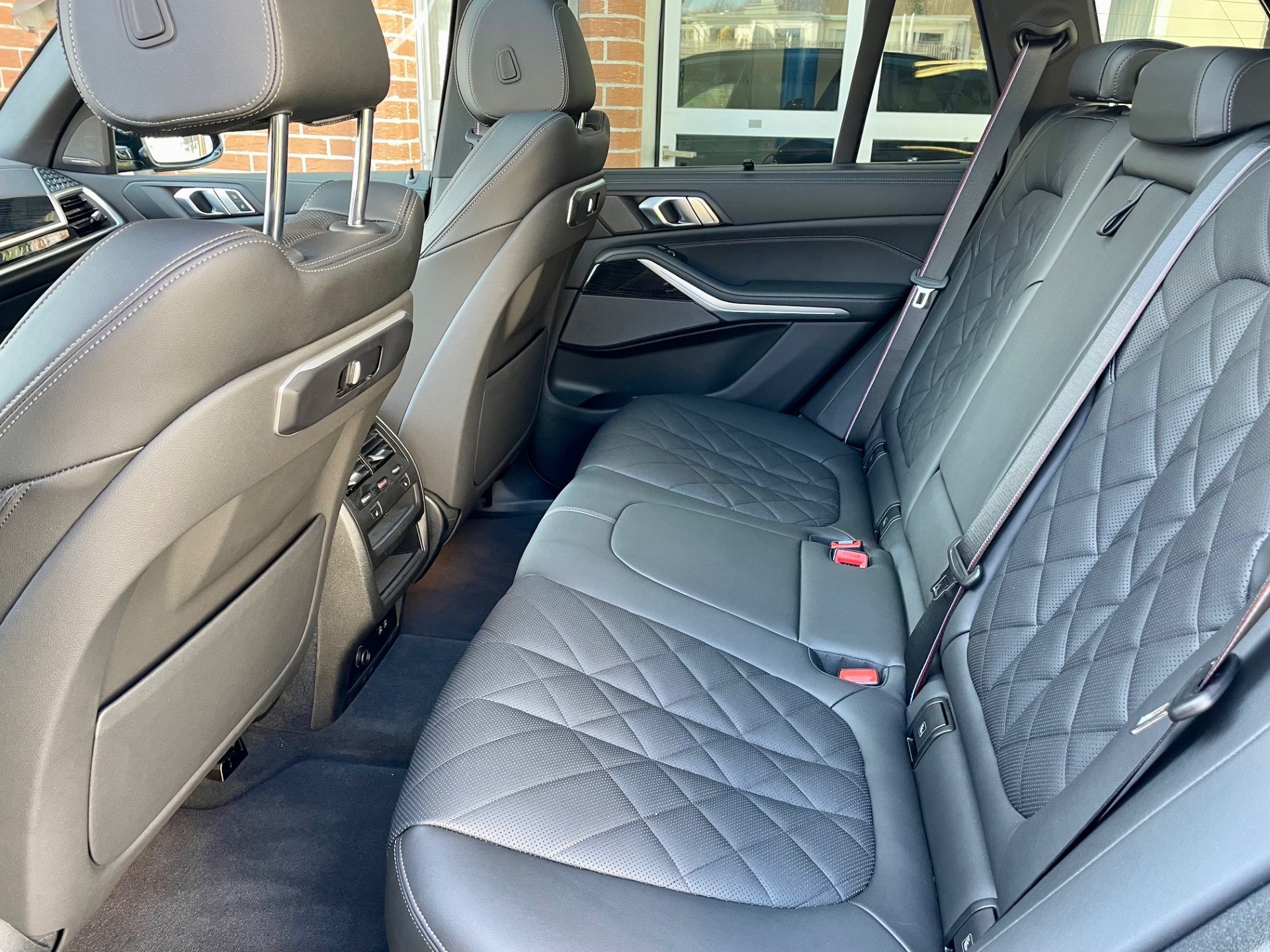 BMW X5 xDrive 48V M60i M Sport Pro Steptronic-image-12