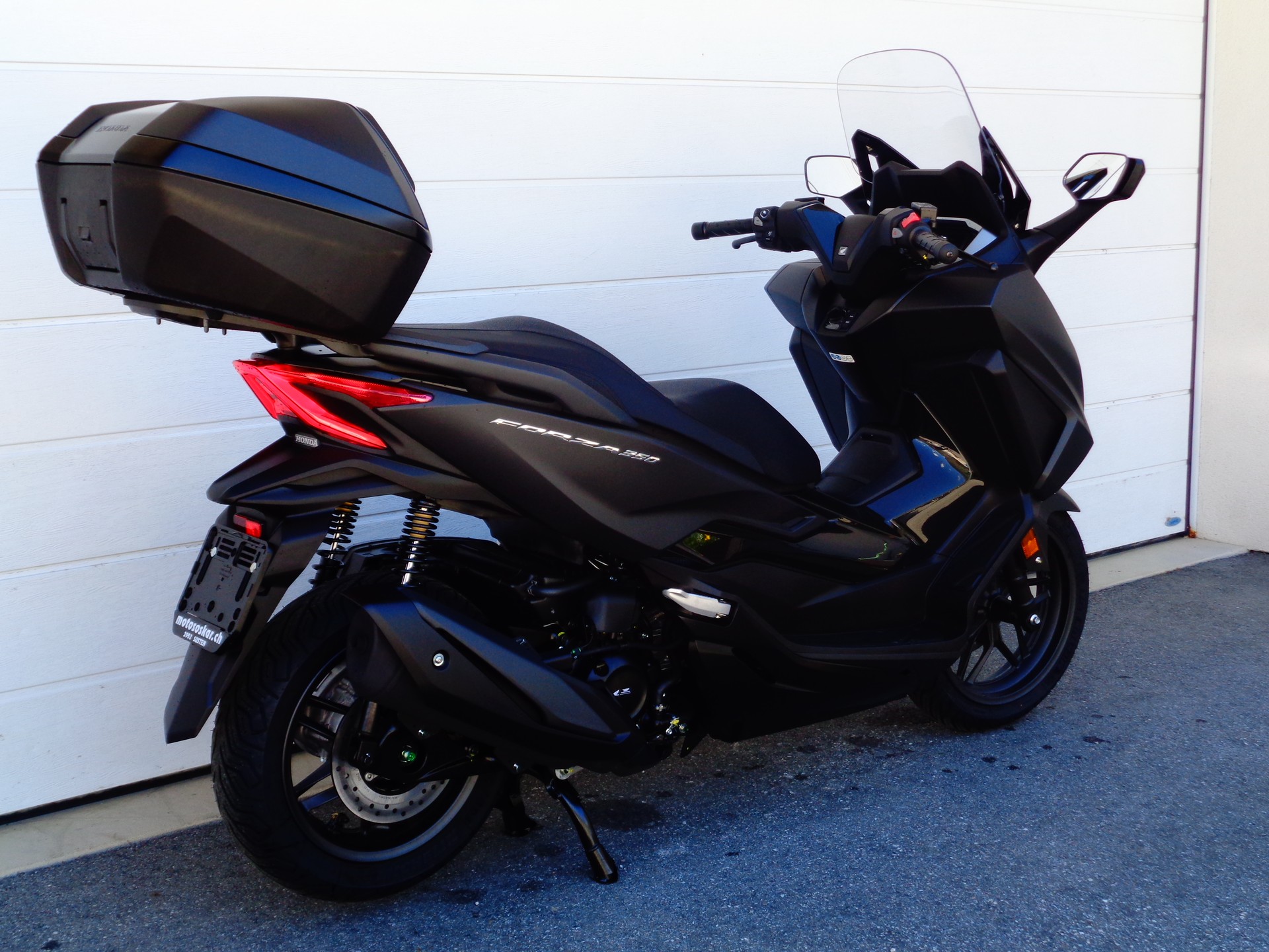 HONDA NSS 350 Smart Top Box-image-9