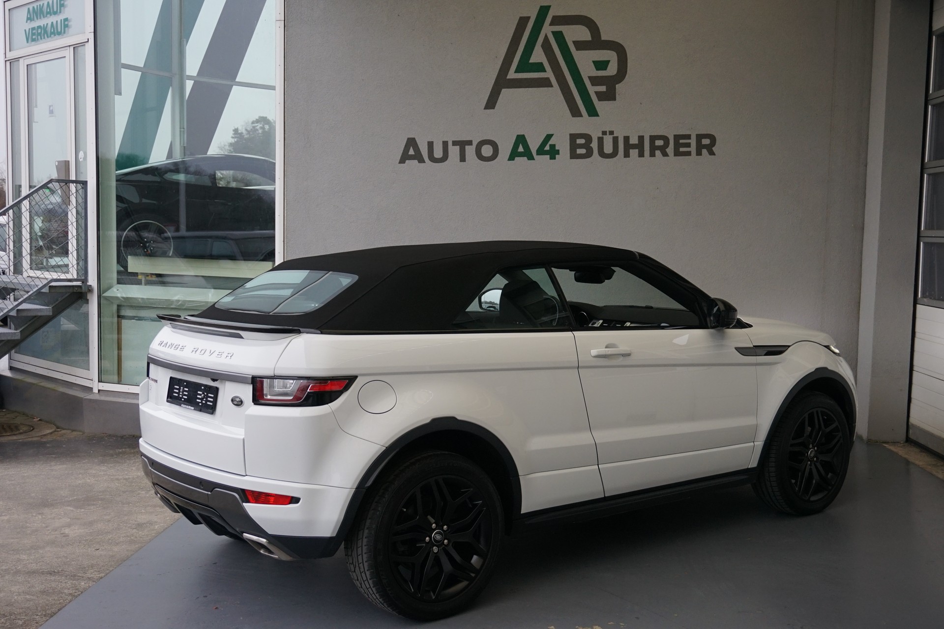 LAND ROVER Evoque 2.0TD4 SE Dynamic Convertible-image-10