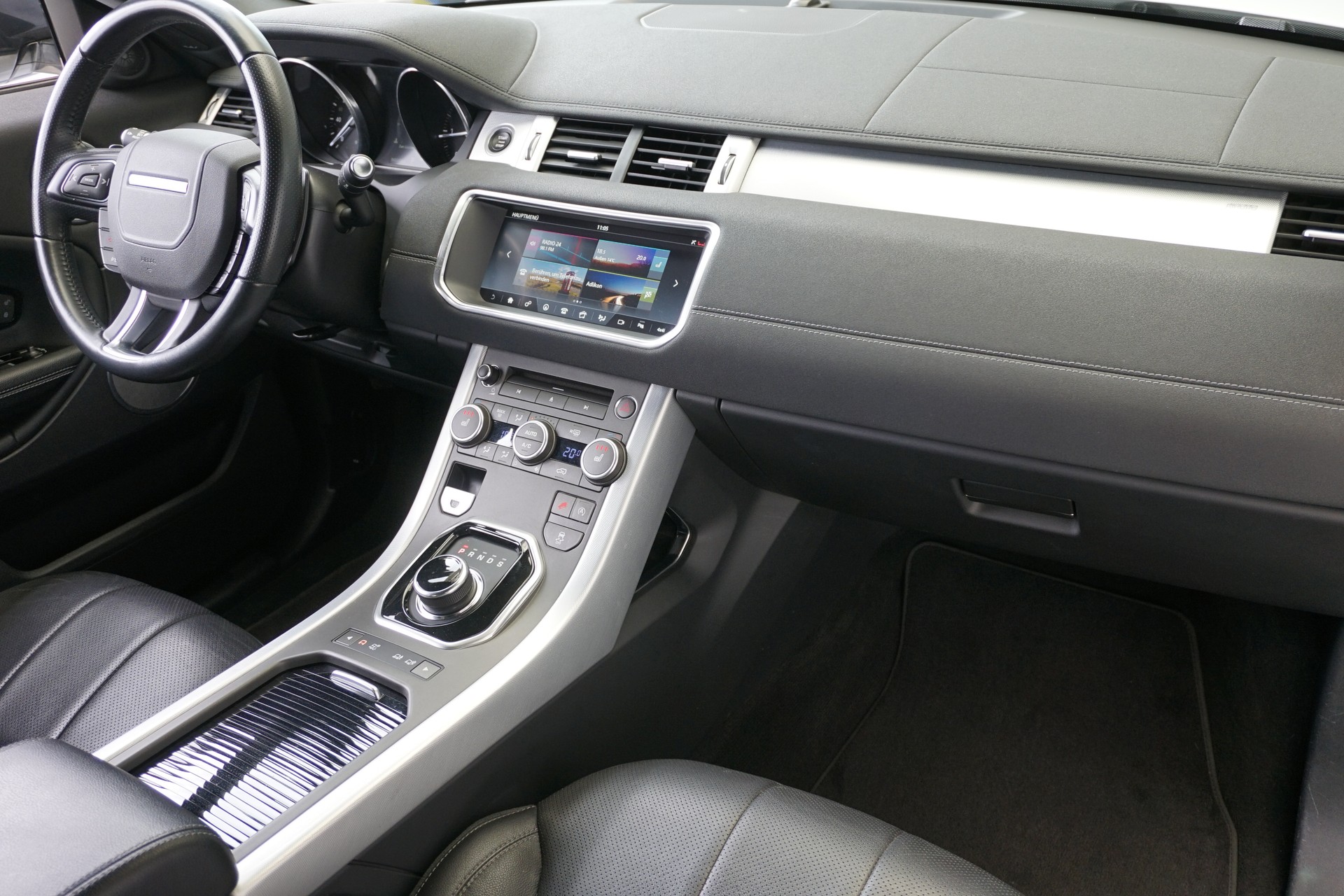 LAND ROVER Evoque 2.0TD4 SE Dynamic Convertible-image-21