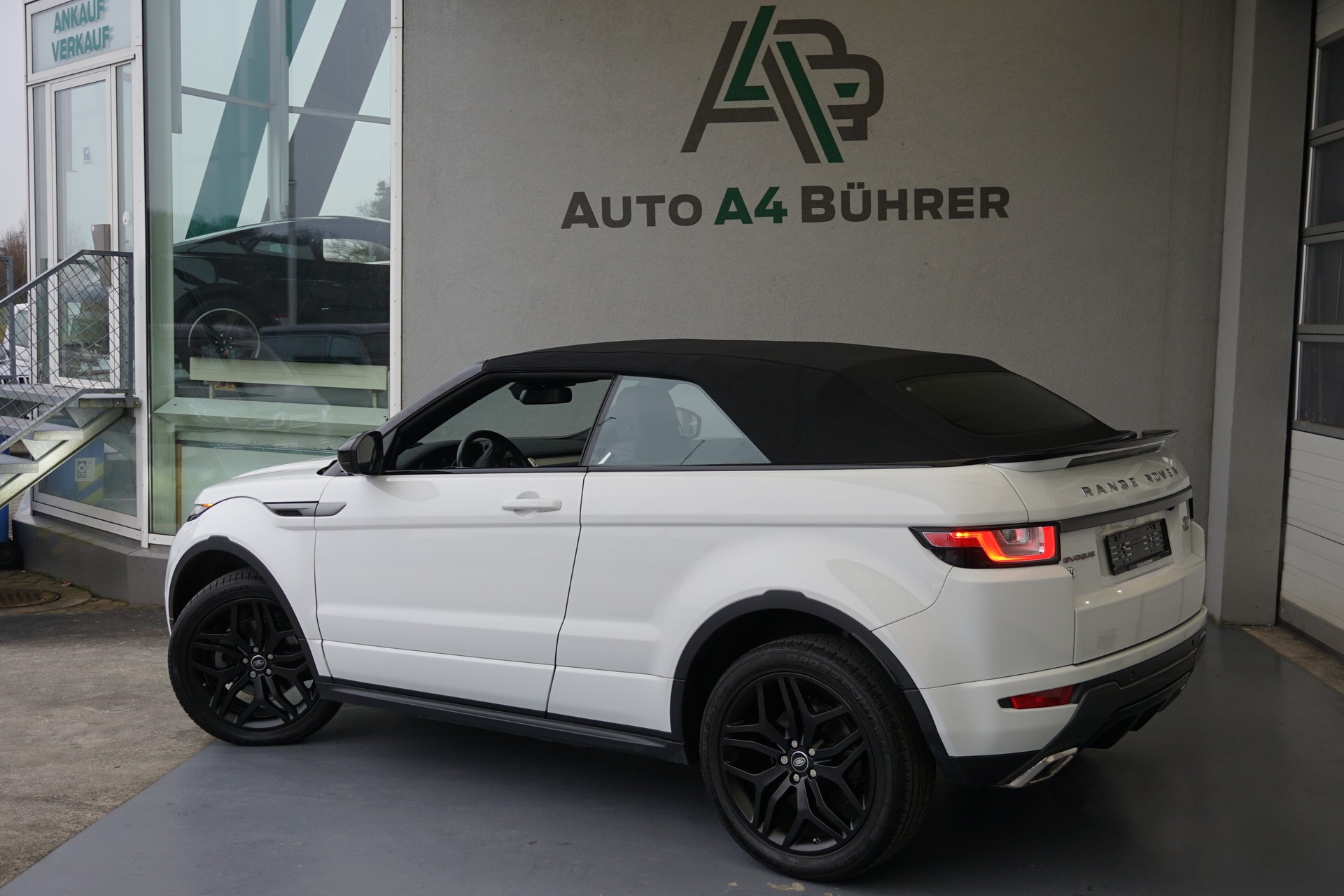 LAND ROVER Evoque 2.0TD4 SE Dynamic Convertible-image-7