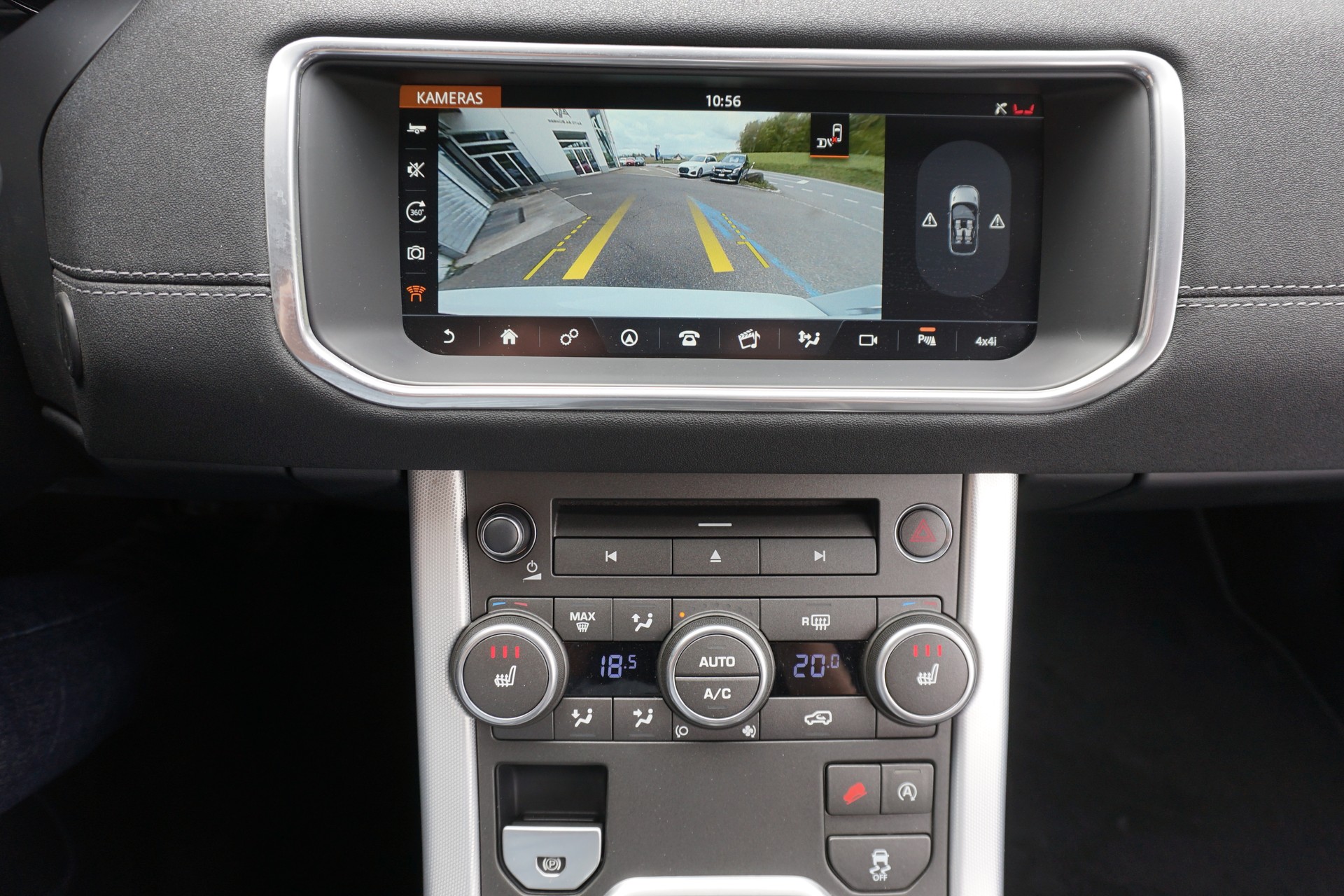 LAND ROVER Evoque 2.0TD4 SE Dynamic Convertible-image-25