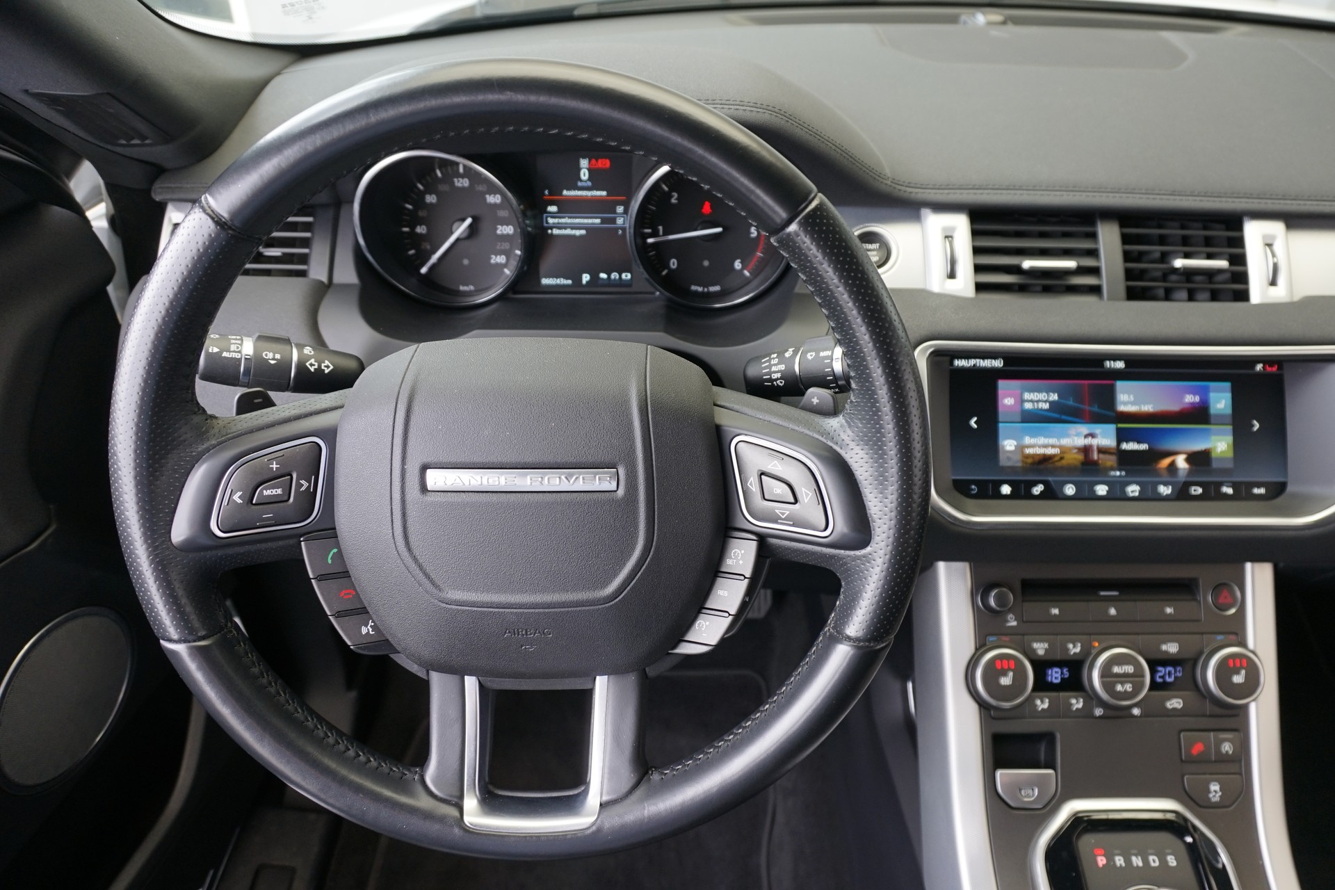 LAND ROVER Evoque 2.0TD4 SE Dynamic Convertible-image-19
