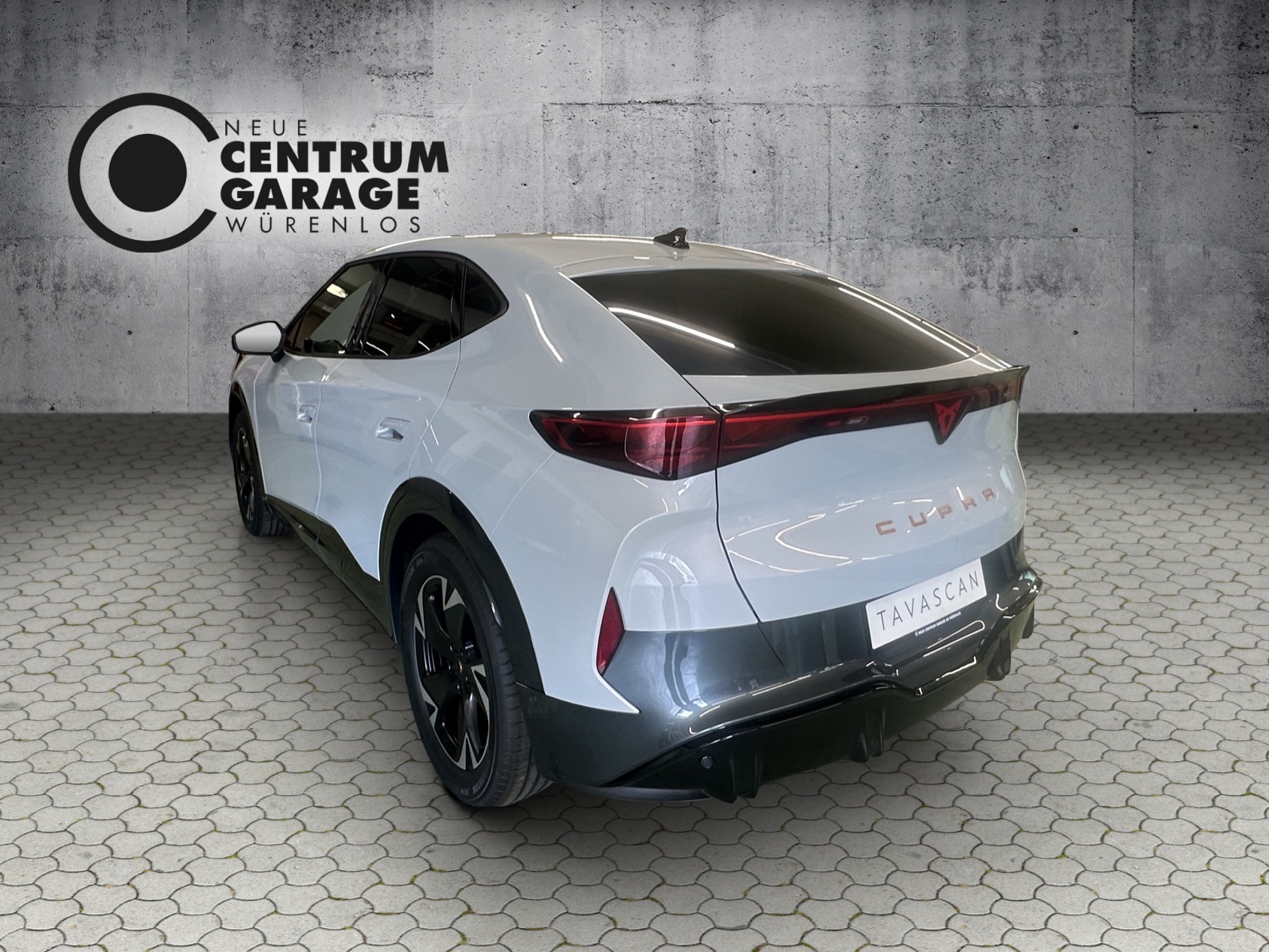 CUPRA Tavascan 77 kWh Edge 4D-image-4