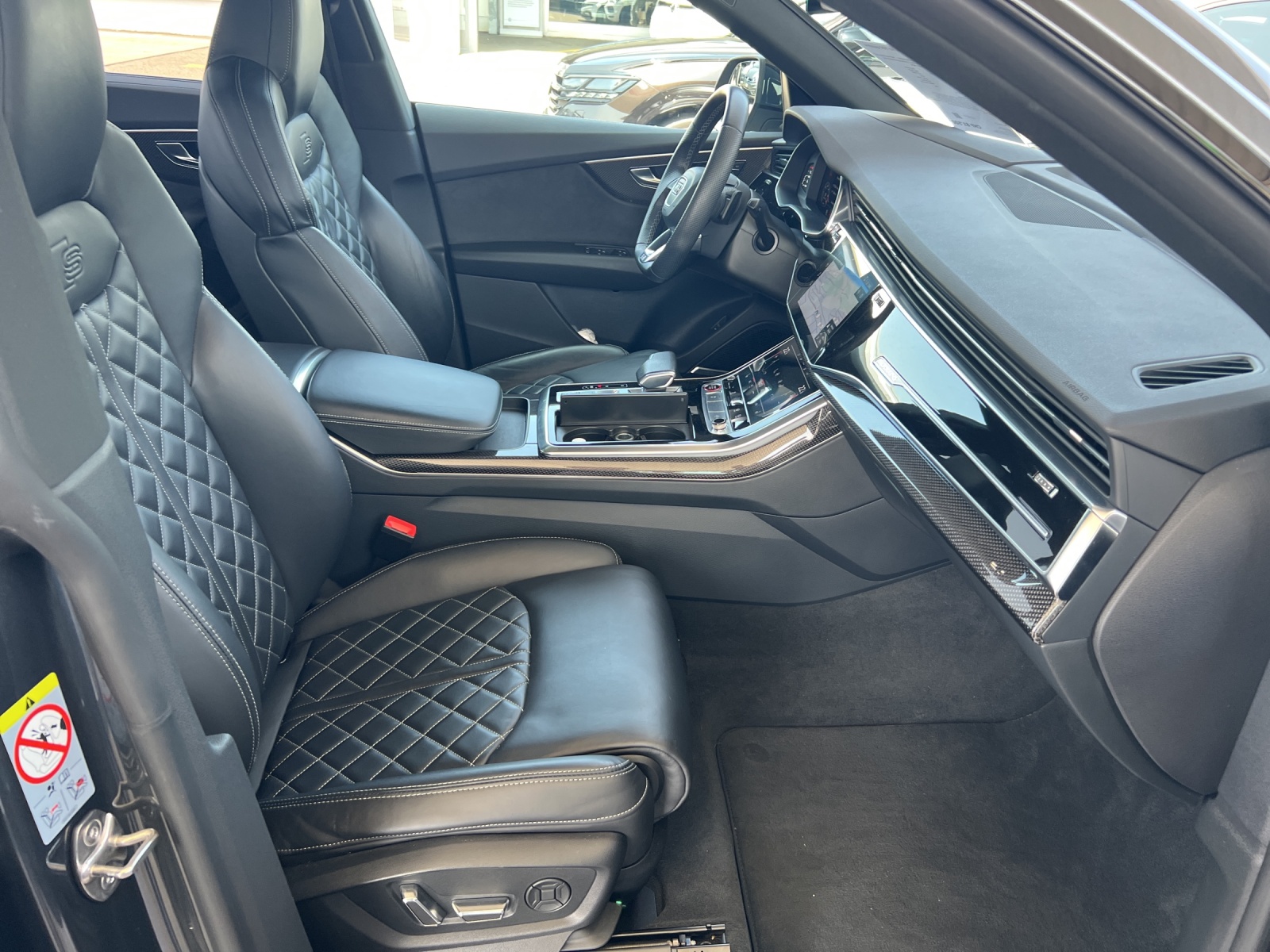 AUDI SQ8 50 TDI quattro tiptronic-image-12