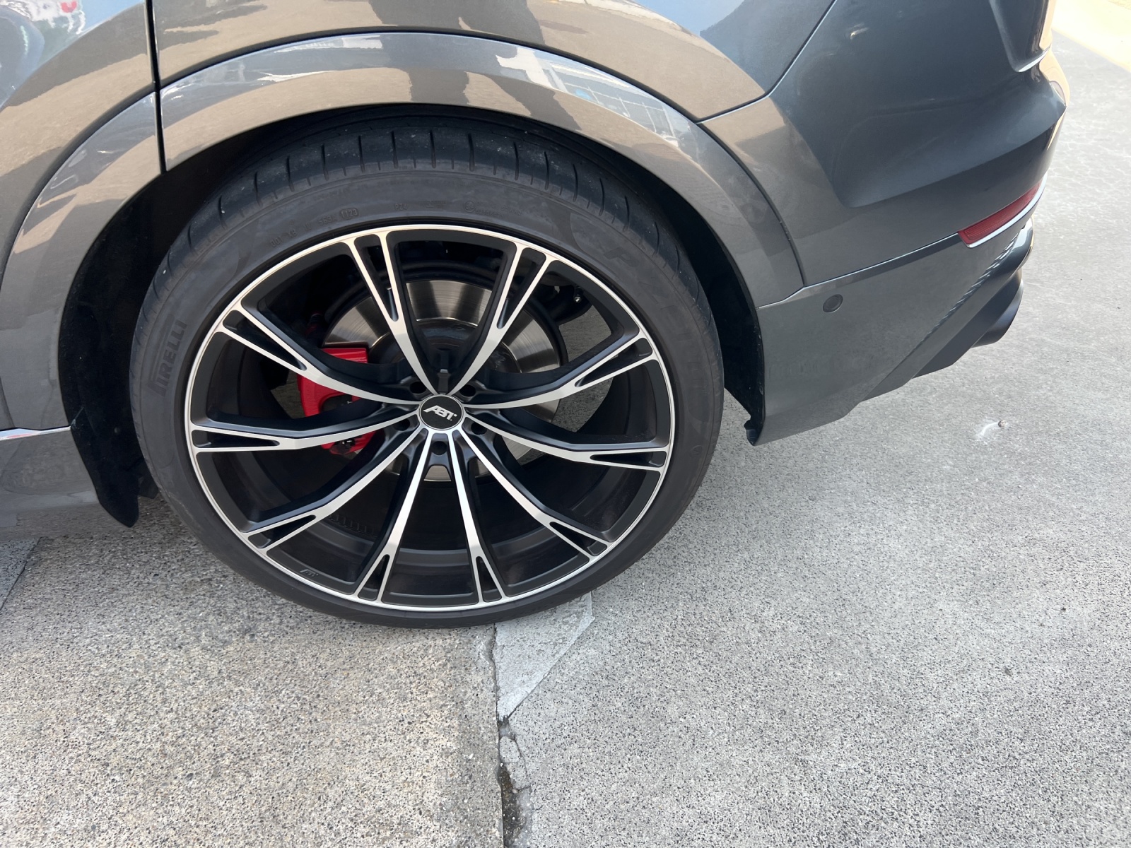 AUDI SQ8 50 TDI quattro tiptronic-image-16