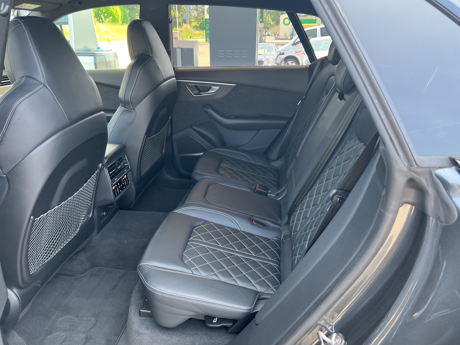 AUDI SQ8 50 TDI quattro tiptronic-image-7