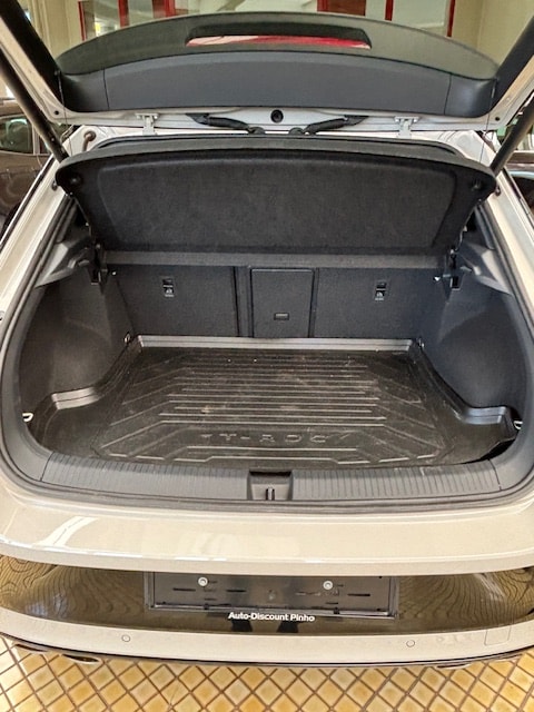 VW T-Roc 2.0 TSI R DSG 4Motion-image-2