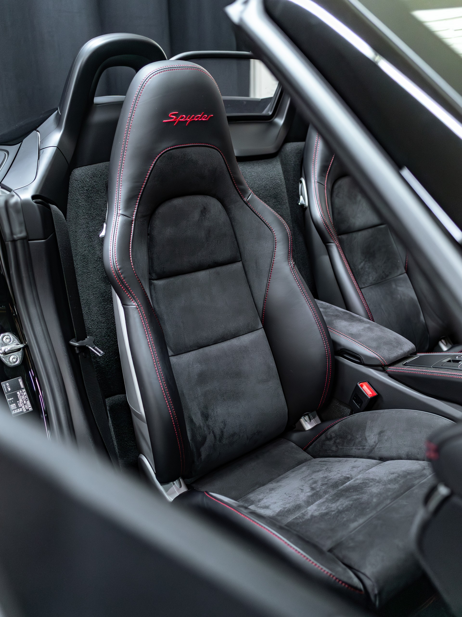 PORSCHE 718 Boxster Spyder *Porsche Approved*-image-10