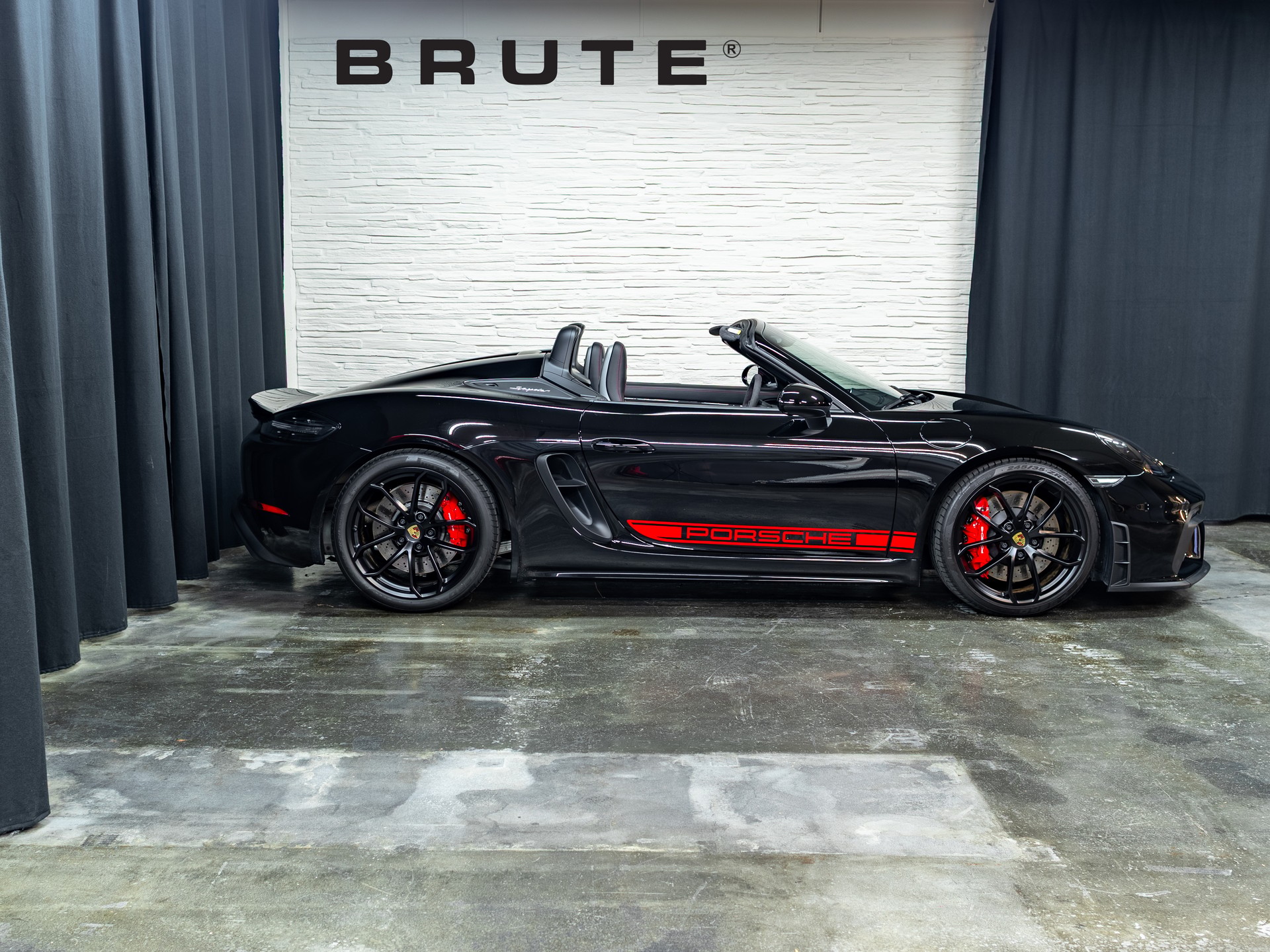 PORSCHE 718 Boxster Spyder *Porsche Approved*
