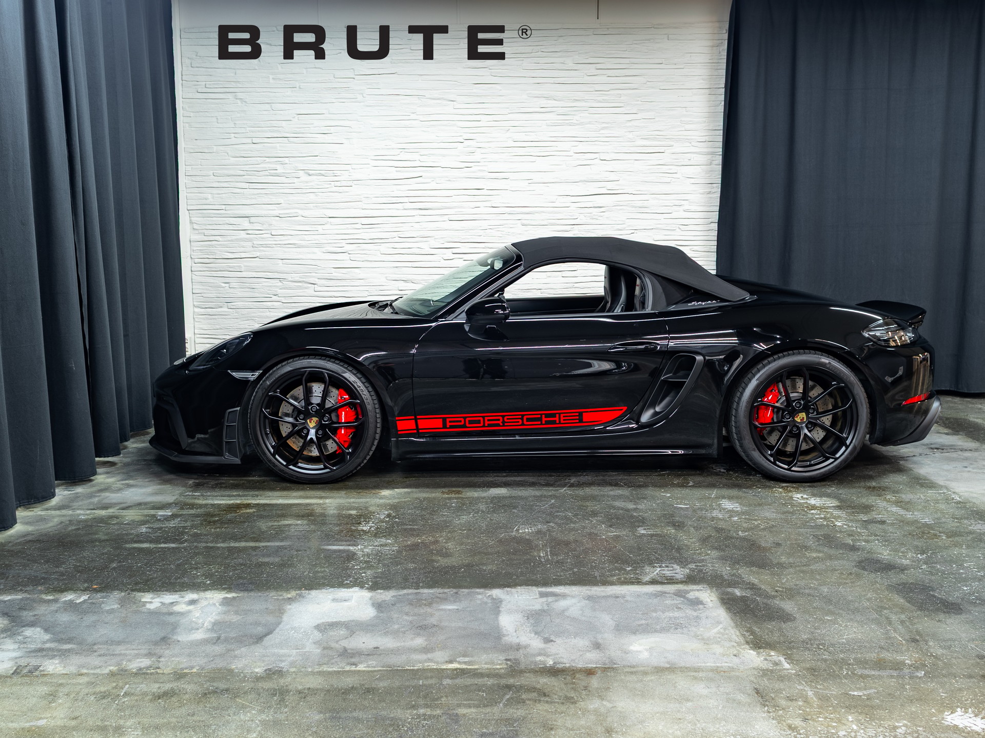 PORSCHE 718 Boxster Spyder *Porsche Approved*-image-1