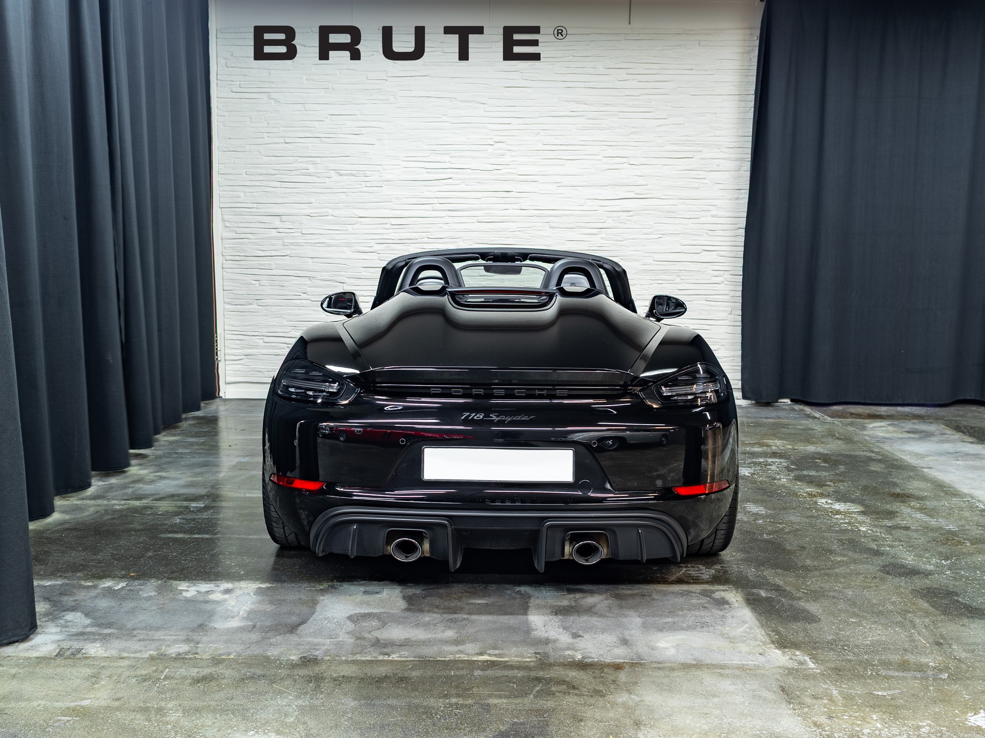 PORSCHE 718 Boxster Spyder *Porsche Approved*-image-4