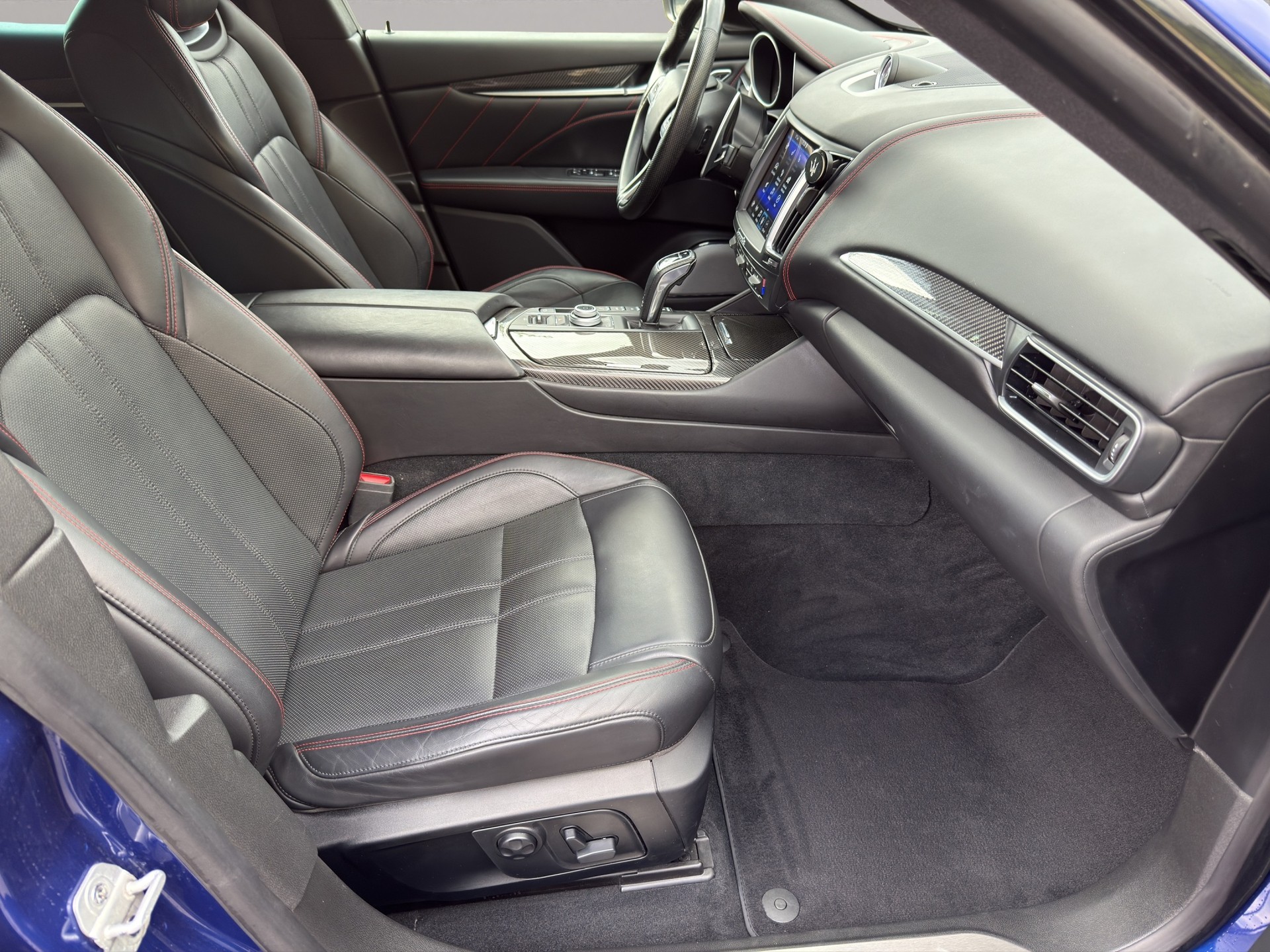 MASERATI Levante S 3.0 V6 GranSport Automatica-image-11
