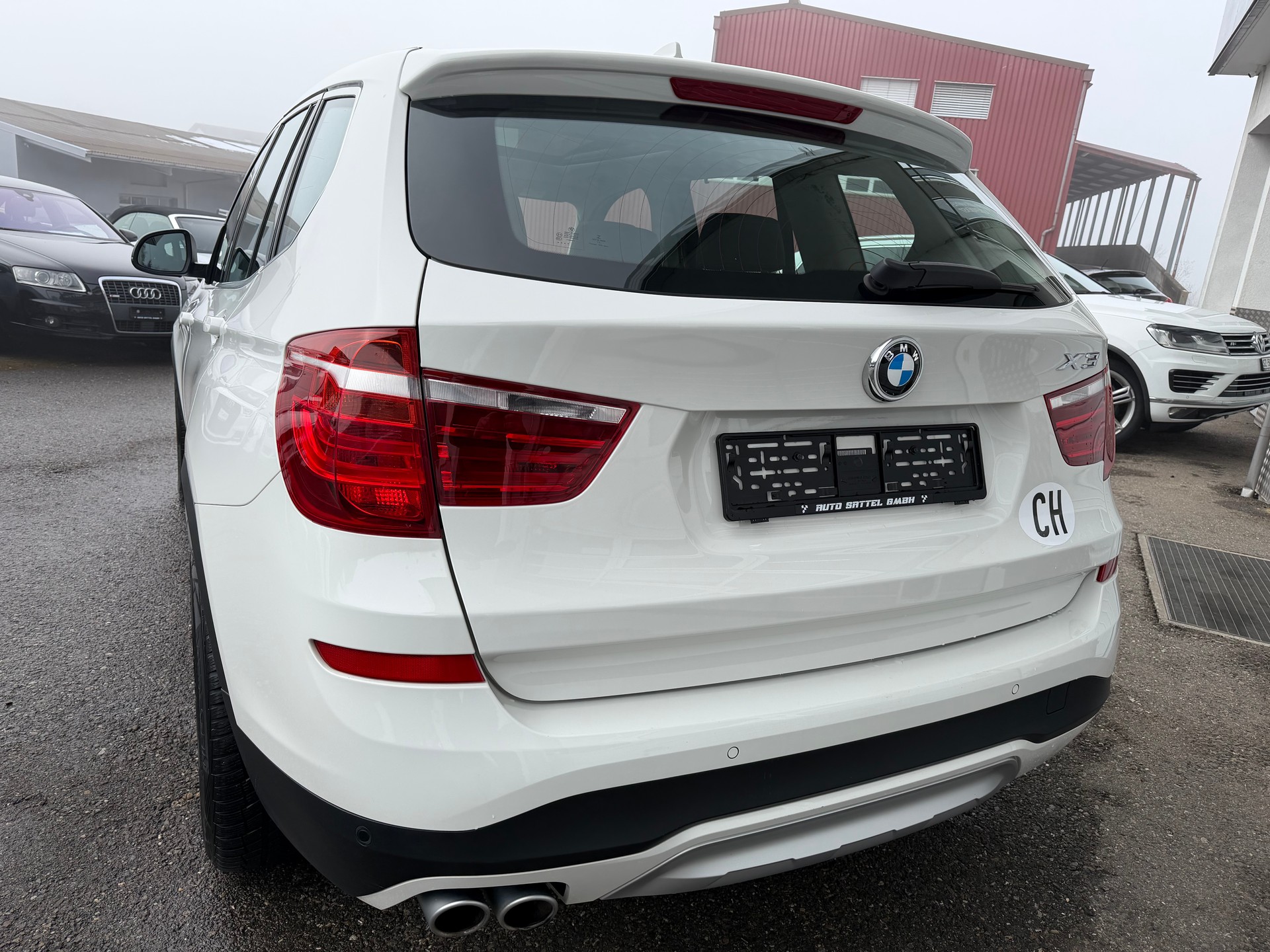 BMW X3 xDrive 30d xLine Steptronic-showroom-element-2