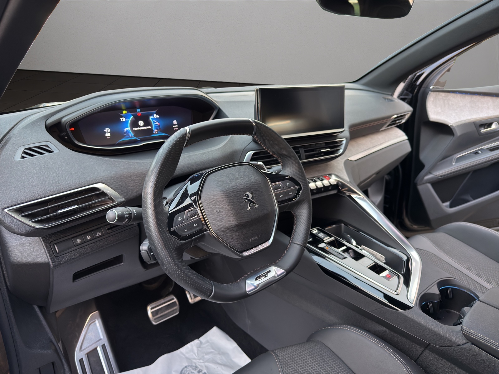PEUGEOT 5008 136 e-DCS6 GT-image-9