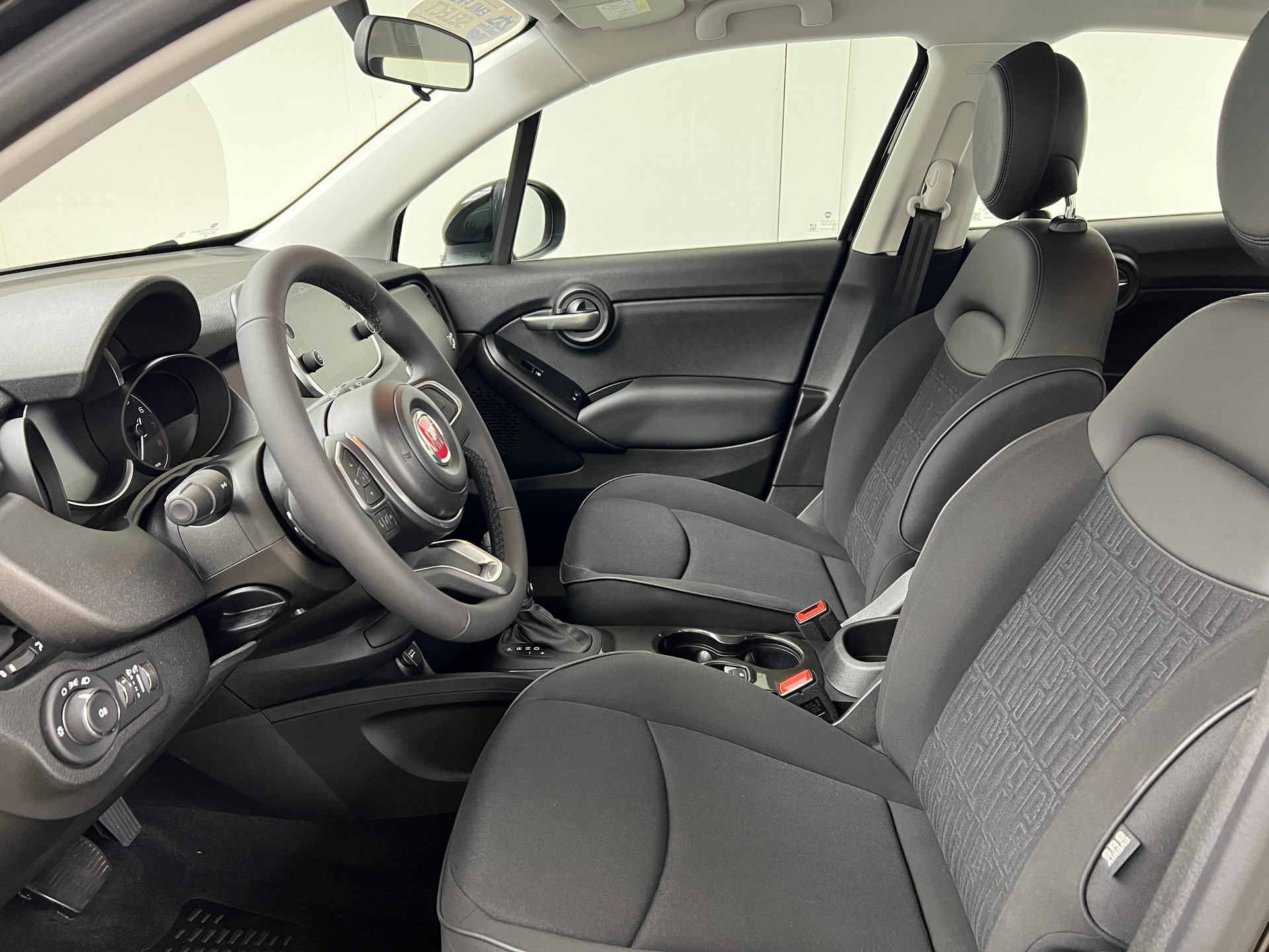 FIAT 500 X 1.5 Hybrid Dolcevita-image-6