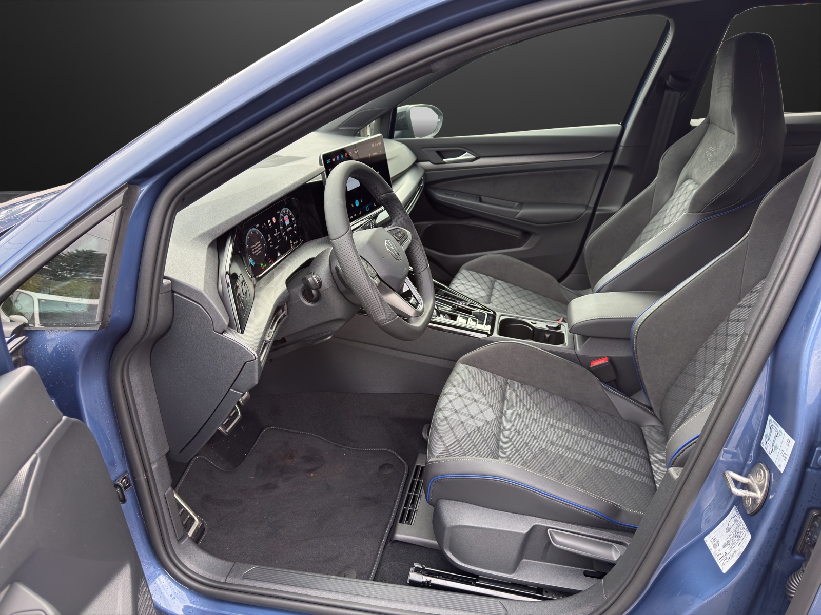 VW Golf 1.5 e TSI mHEV United DSG-image-7