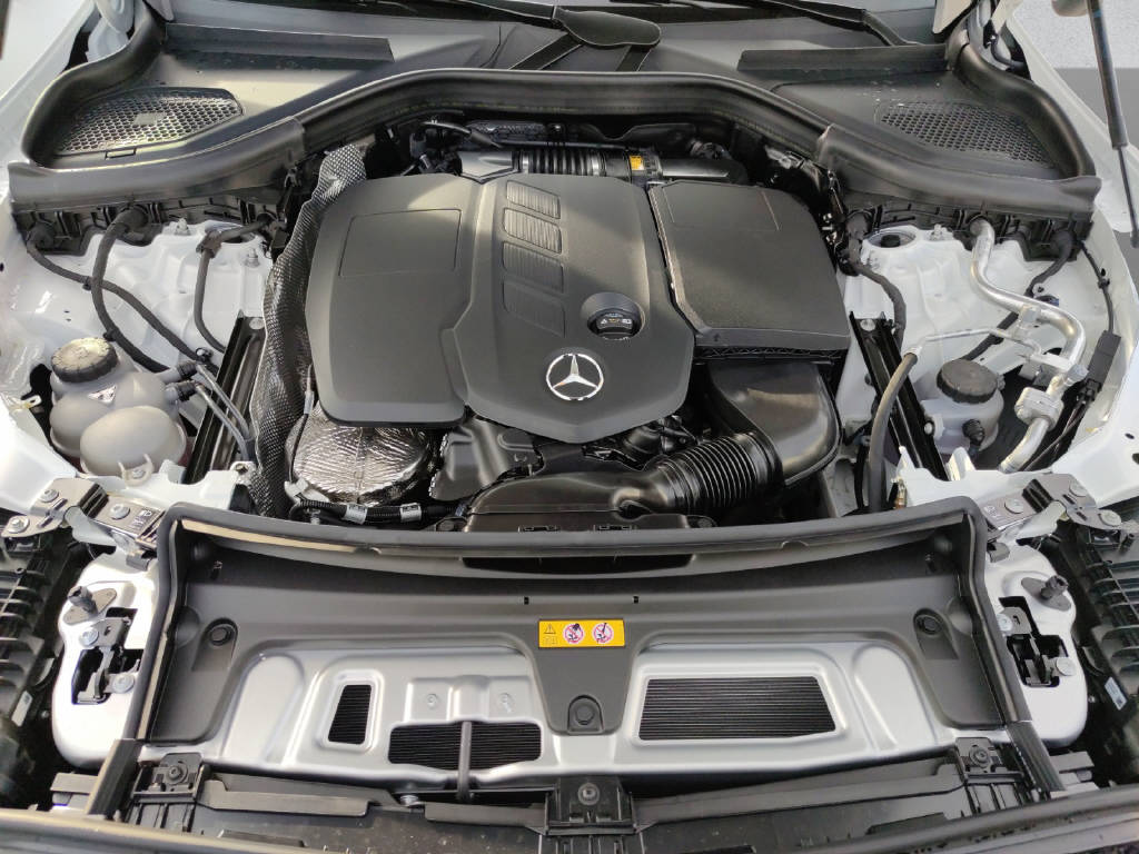 MERCEDES-BENZ GLC 220 d AMG Line 4Matic-image-8