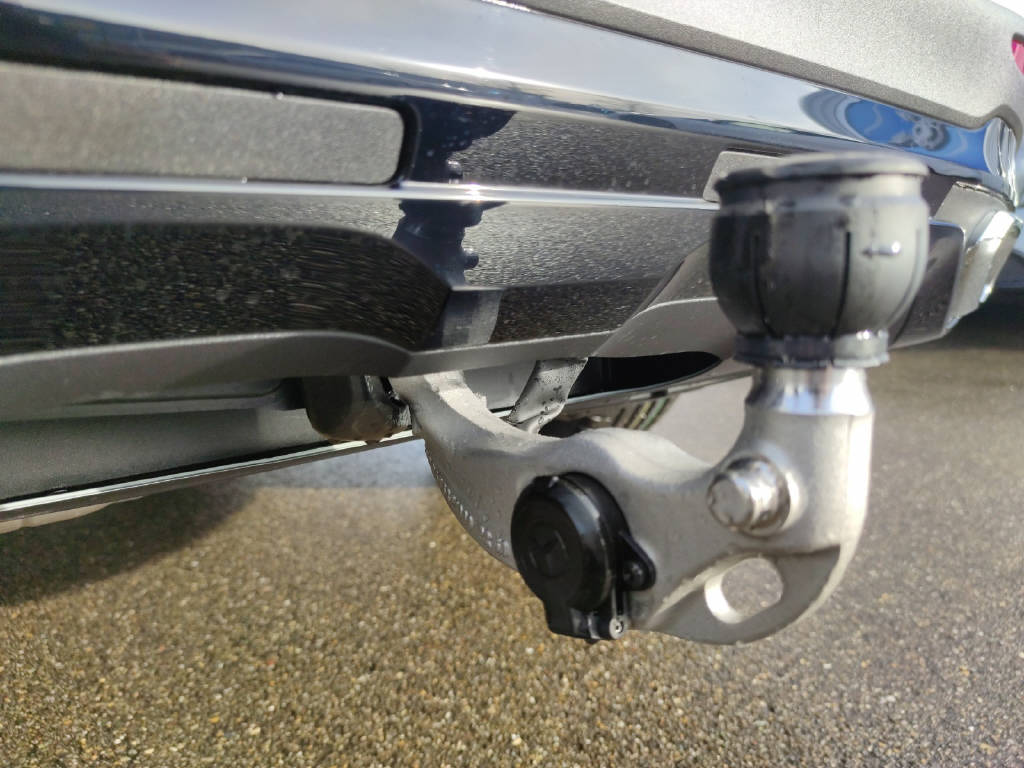 MERCEDES-BENZ GLC 220 d AMG Line 4Matic-image-5