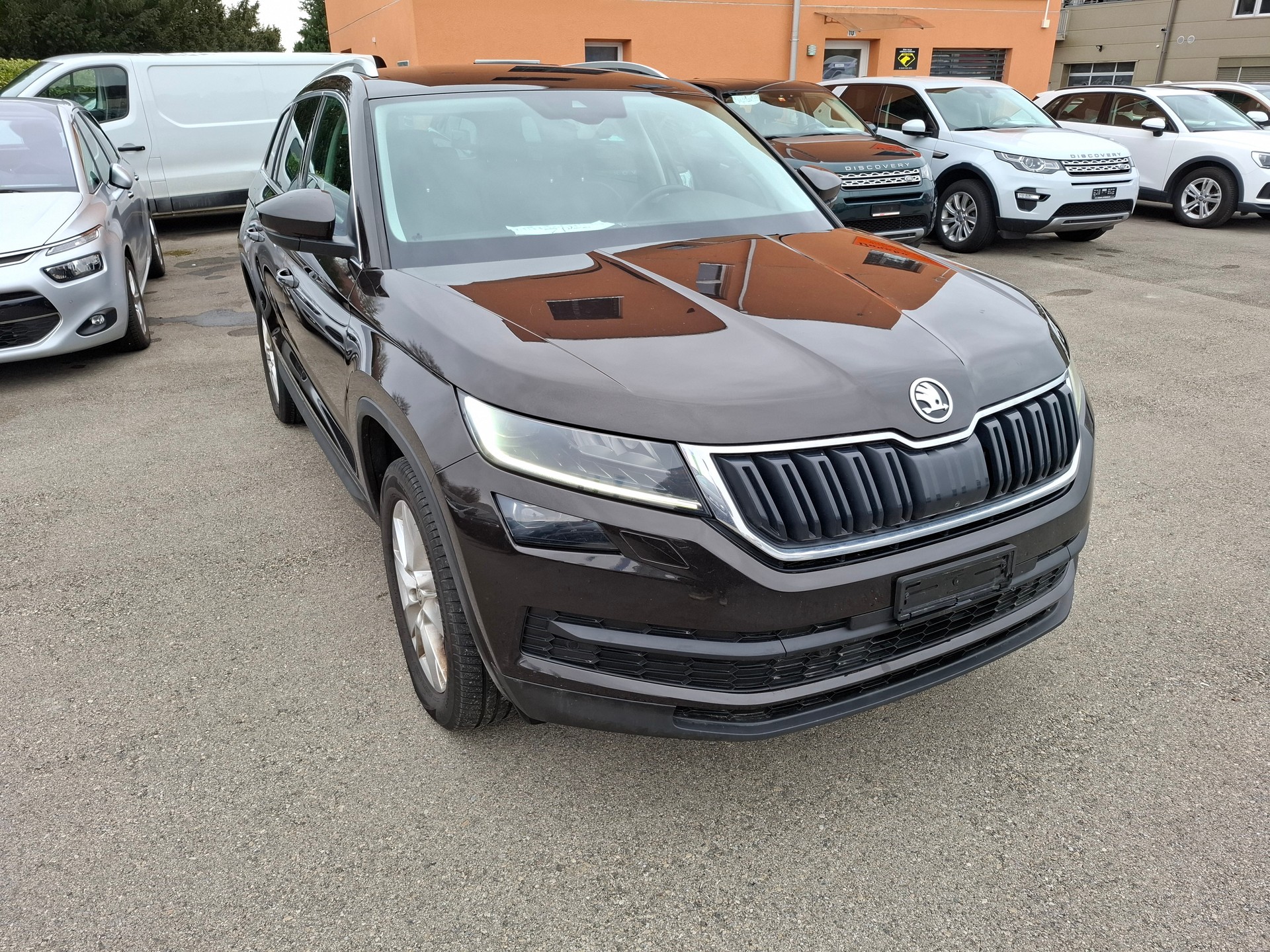 SKODA Kodiaq 2.0 TSI 4x4 Sport Line-image-2