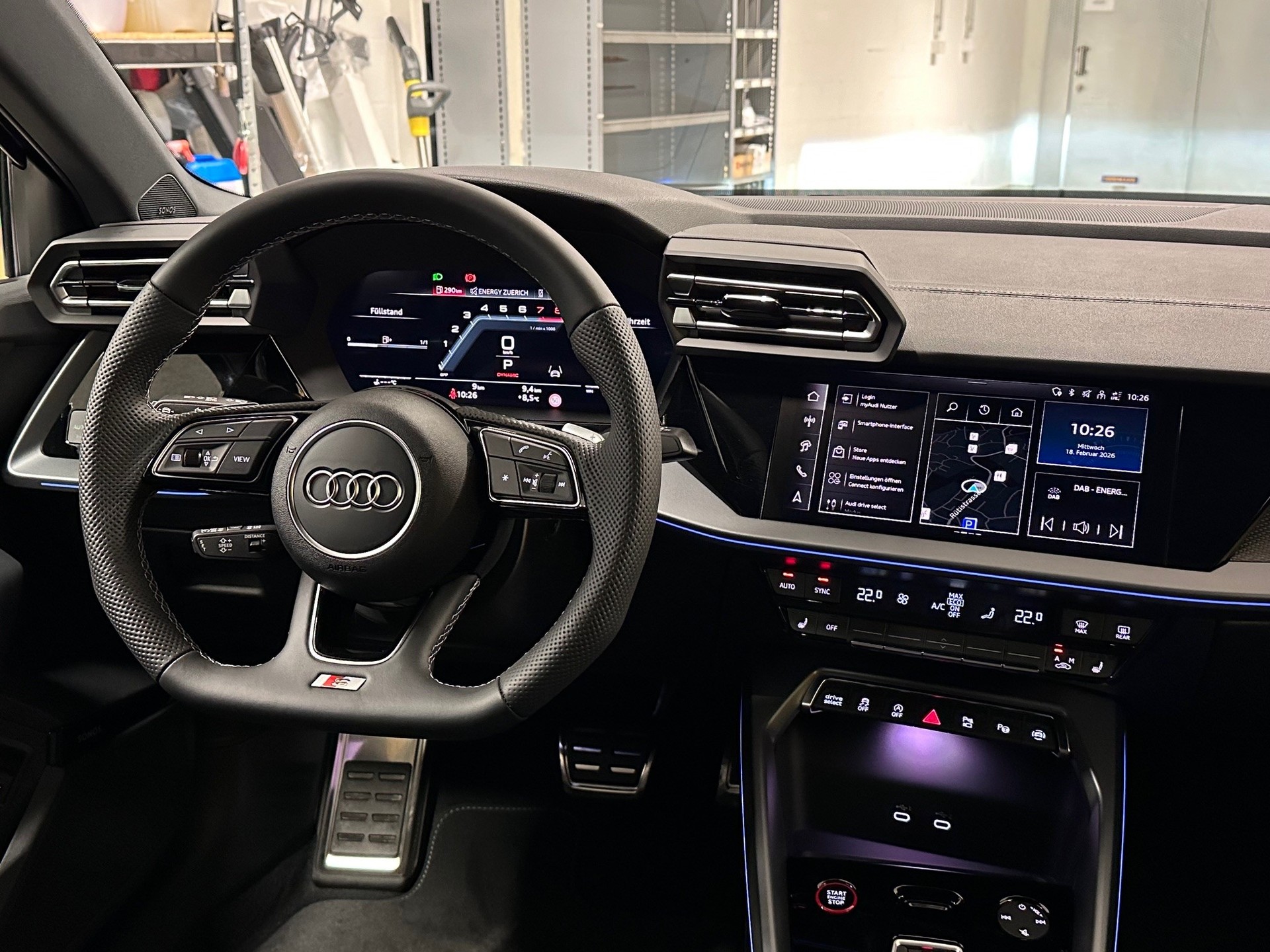 AUDI S3 Sportback TFSI quattro S-tronic-image-4