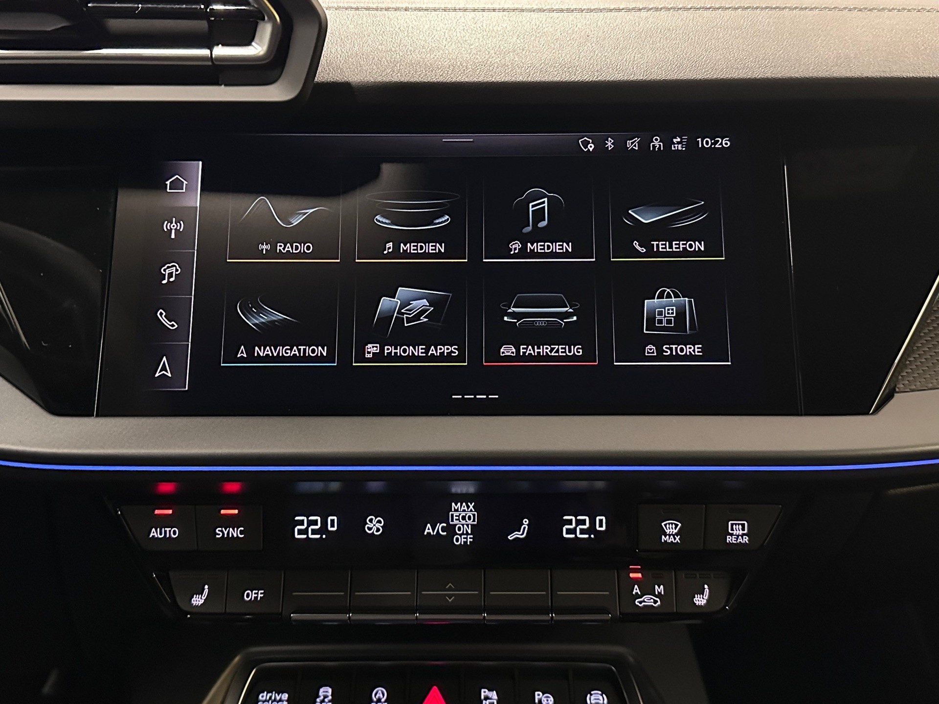 AUDI S3 Sportback TFSI quattro S-tronic-image-6