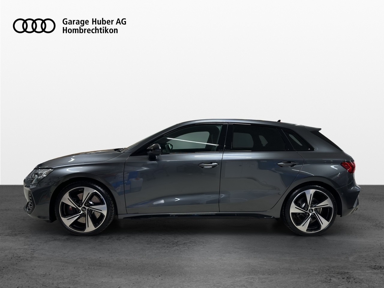 AUDI S3 Sportback TFSI quattro S-tronic-image-2