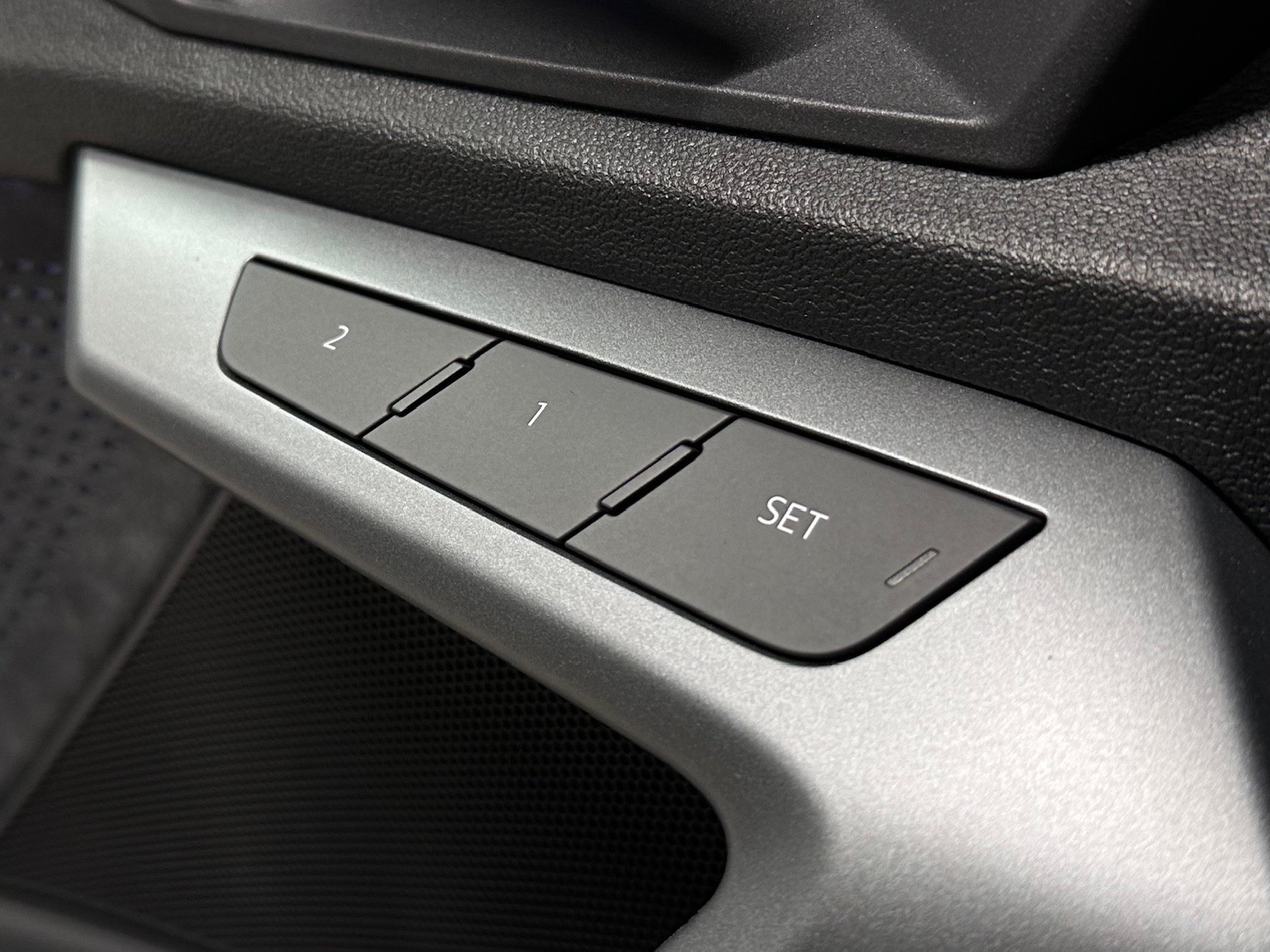 AUDI S3 Sportback TFSI quattro S-tronic-image-14