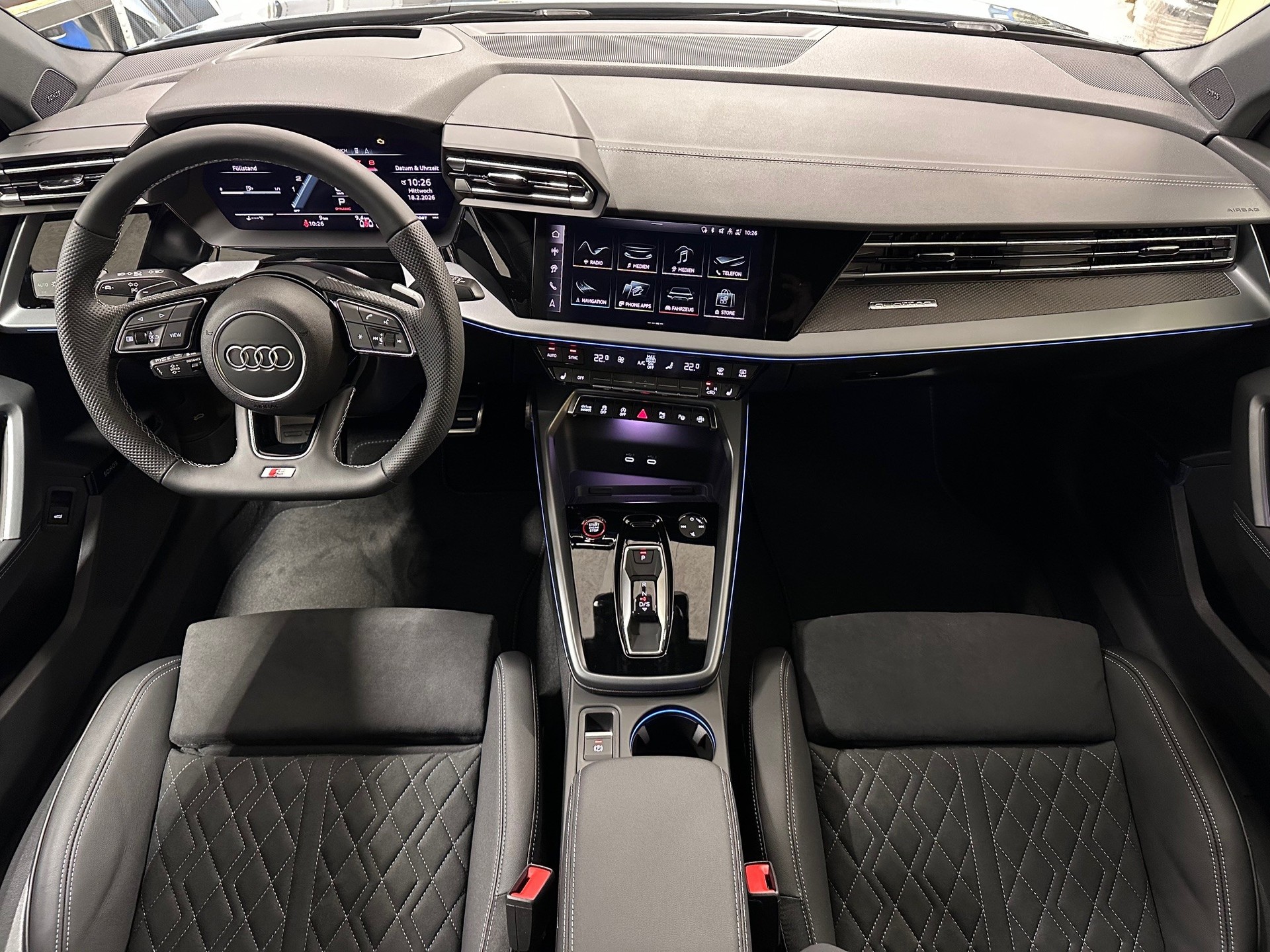 AUDI S3 Sportback TFSI quattro S-tronic-image-8