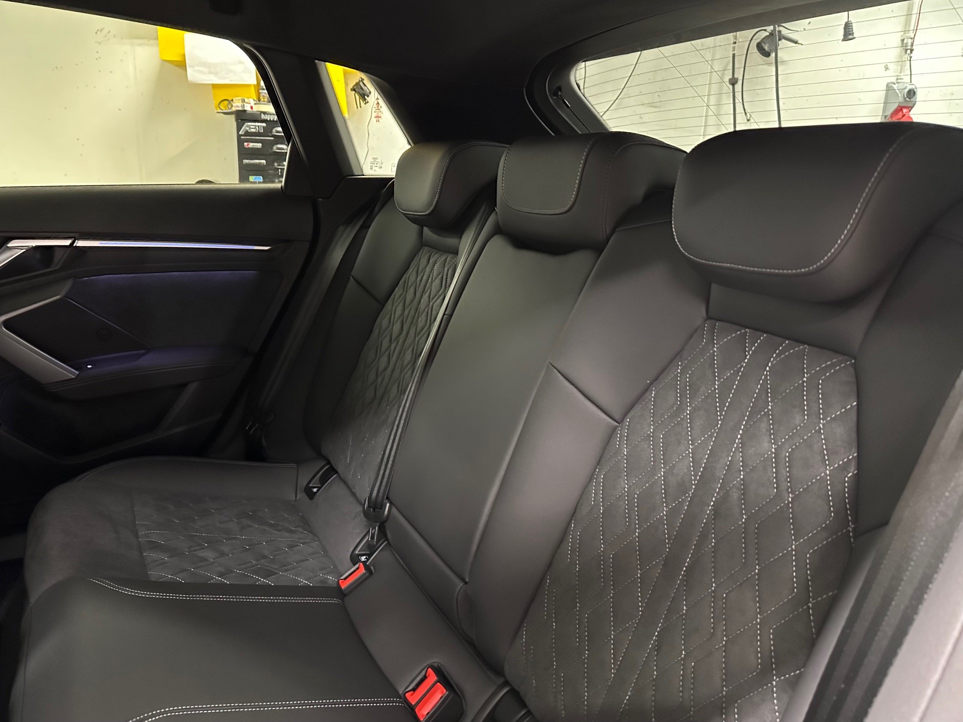 AUDI S3 Sportback TFSI quattro S-tronic-image-10