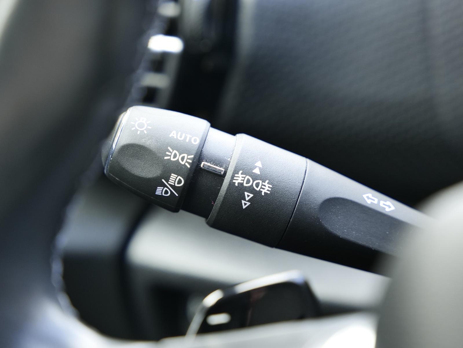 CITROEN C4 1.2 130 EAT8 Shine-image-20