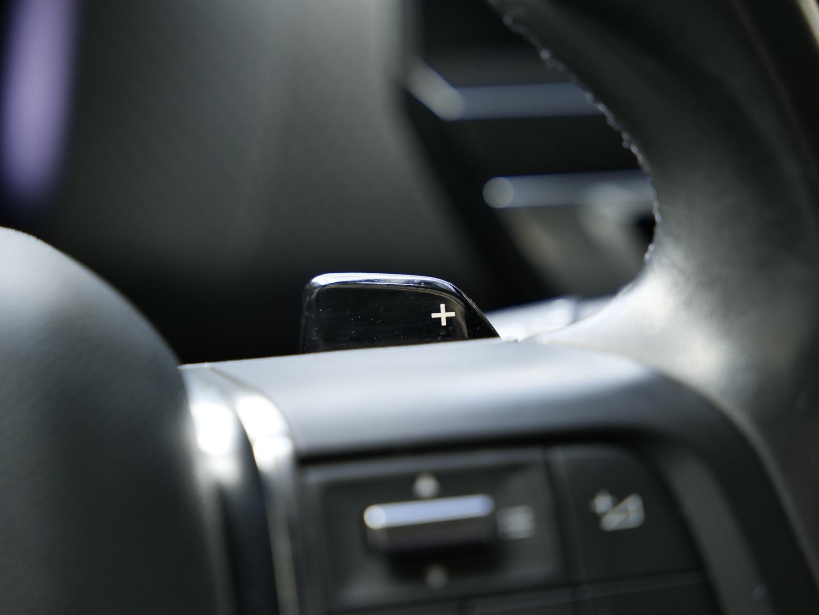 CITROEN C4 1.2 130 EAT8 Shine-image-22