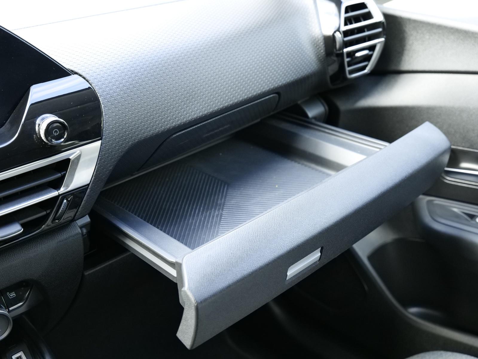 CITROEN C4 1.2 130 EAT8 Shine-image-28