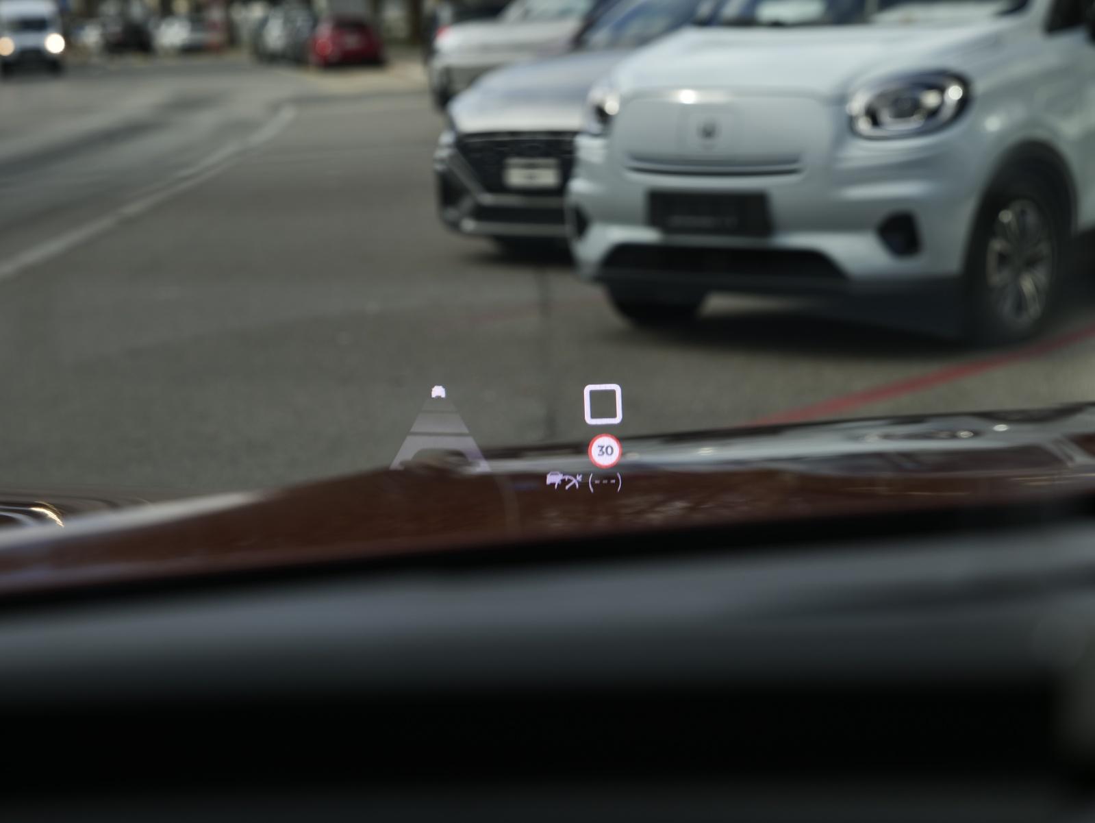 CITROEN C4 1.2 130 EAT8 Shine-image-27