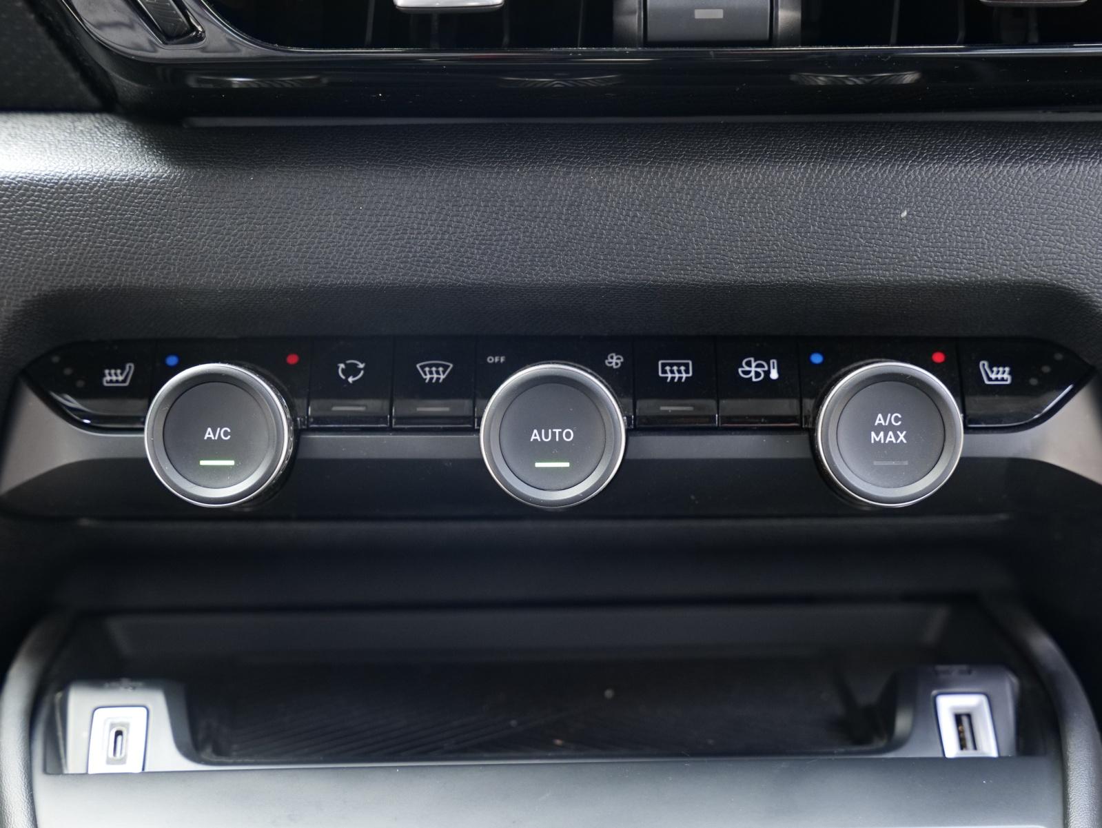 CITROEN C4 1.2 130 EAT8 Shine-image-17