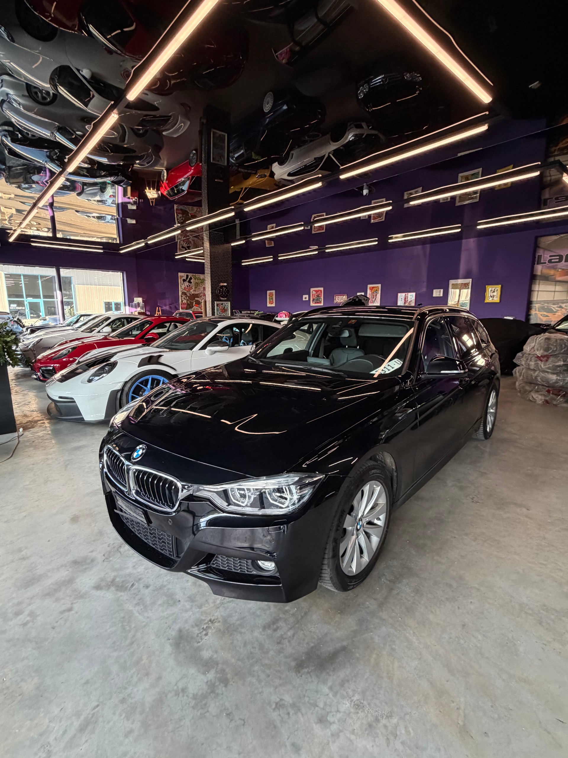BMW 330d xDrive Touring M Sport Line Steptronic-showroom-element-3